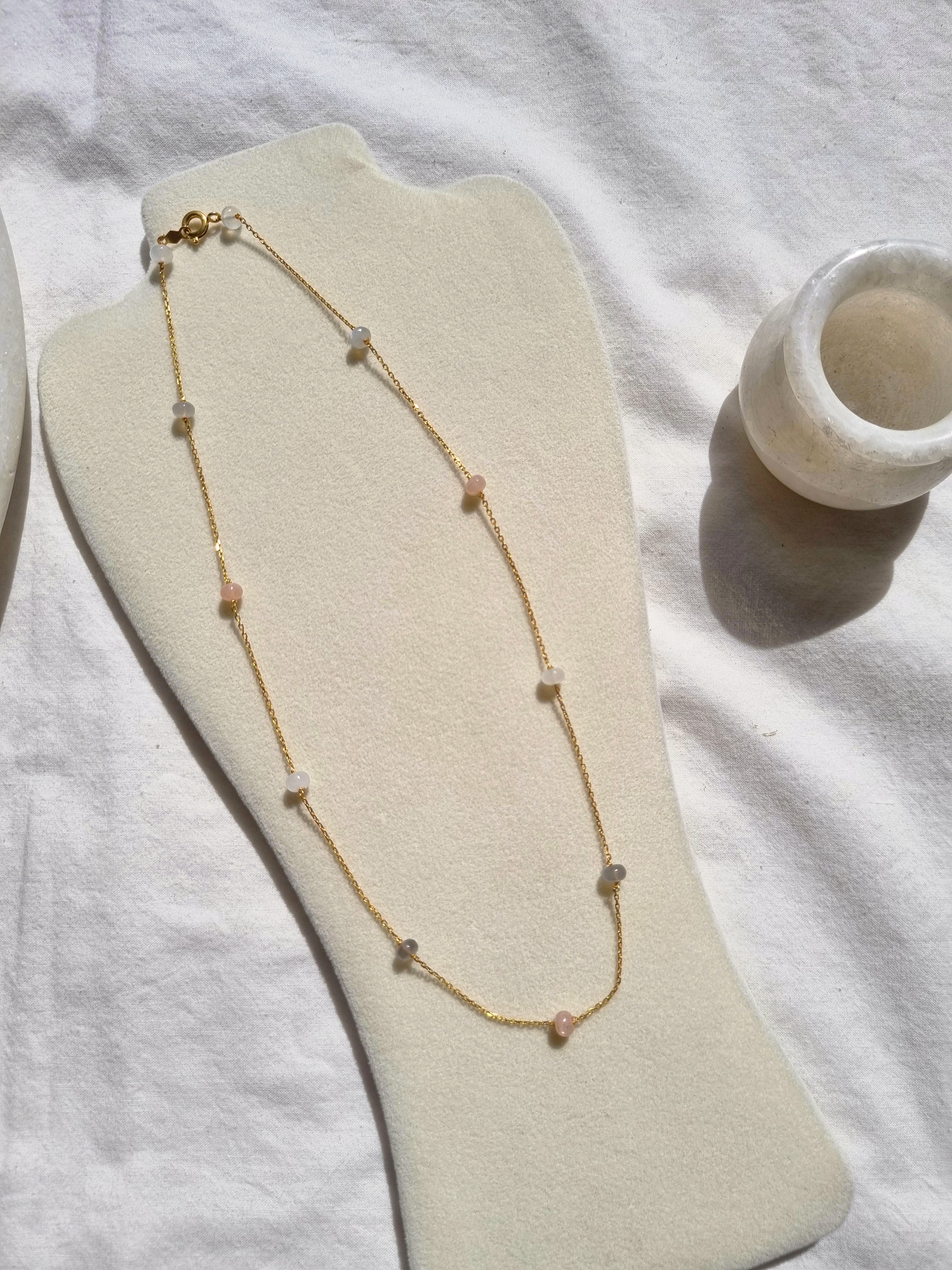 veti - Moonstone Choker