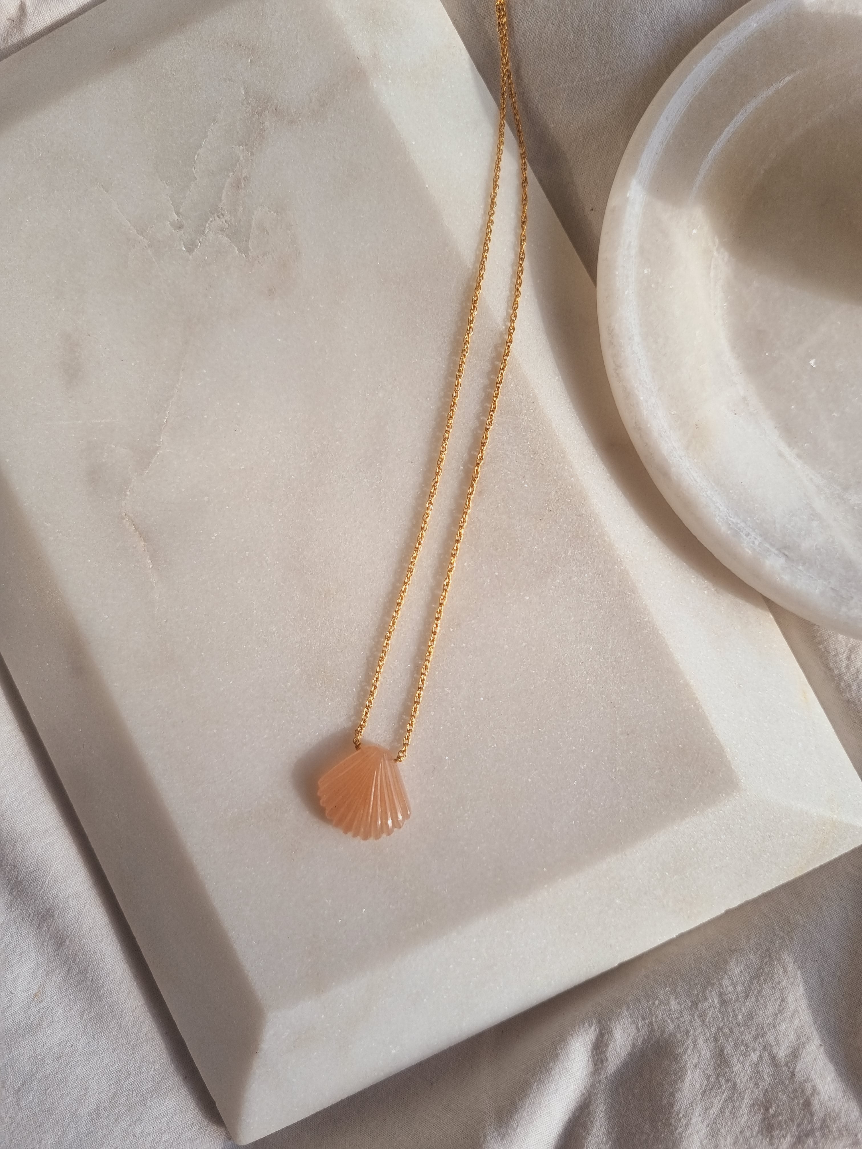 sankha - Peach Moonstone Shell Pendant