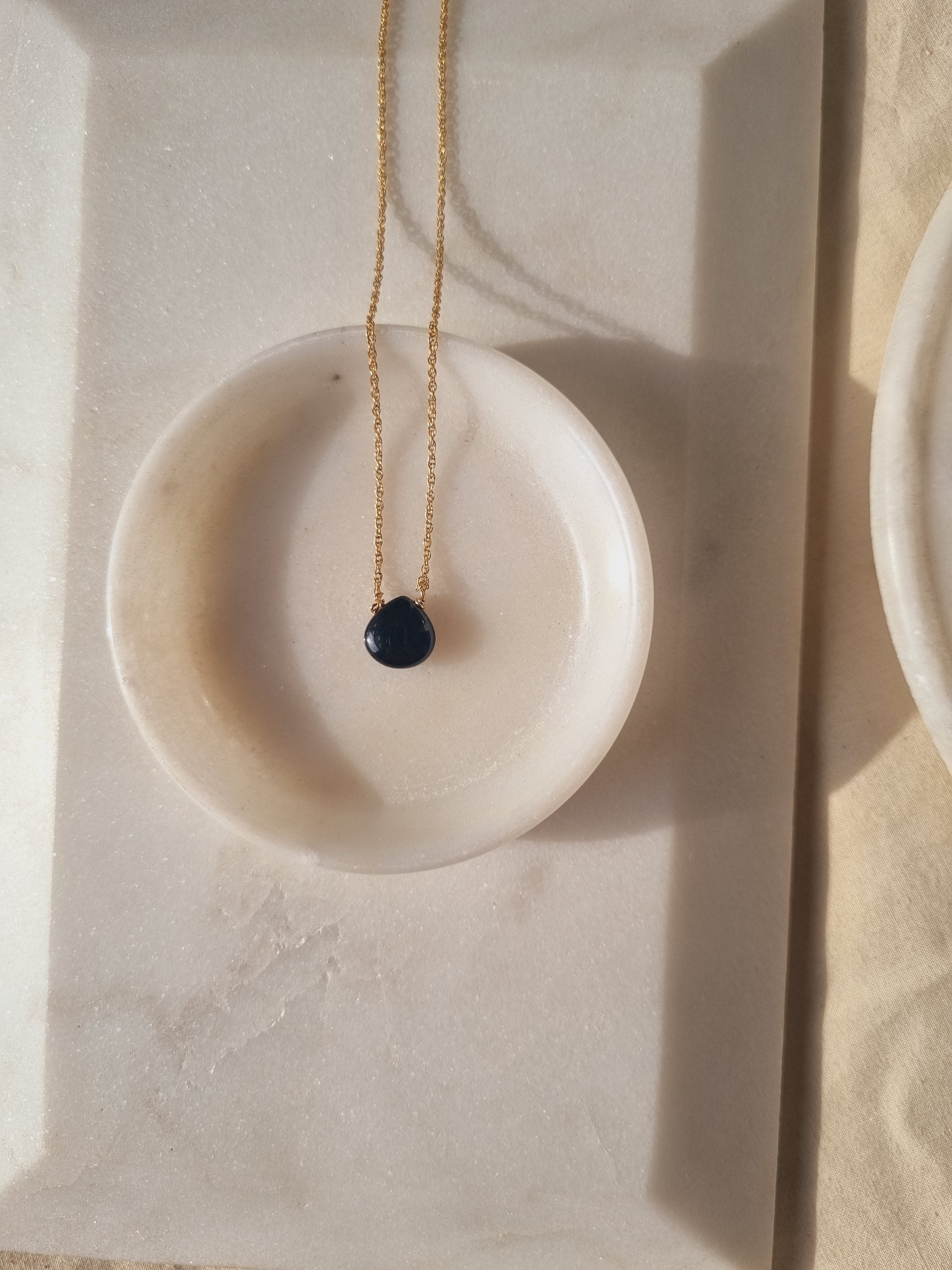 sete - Black Onyx Heart Shaped Drop Pendant