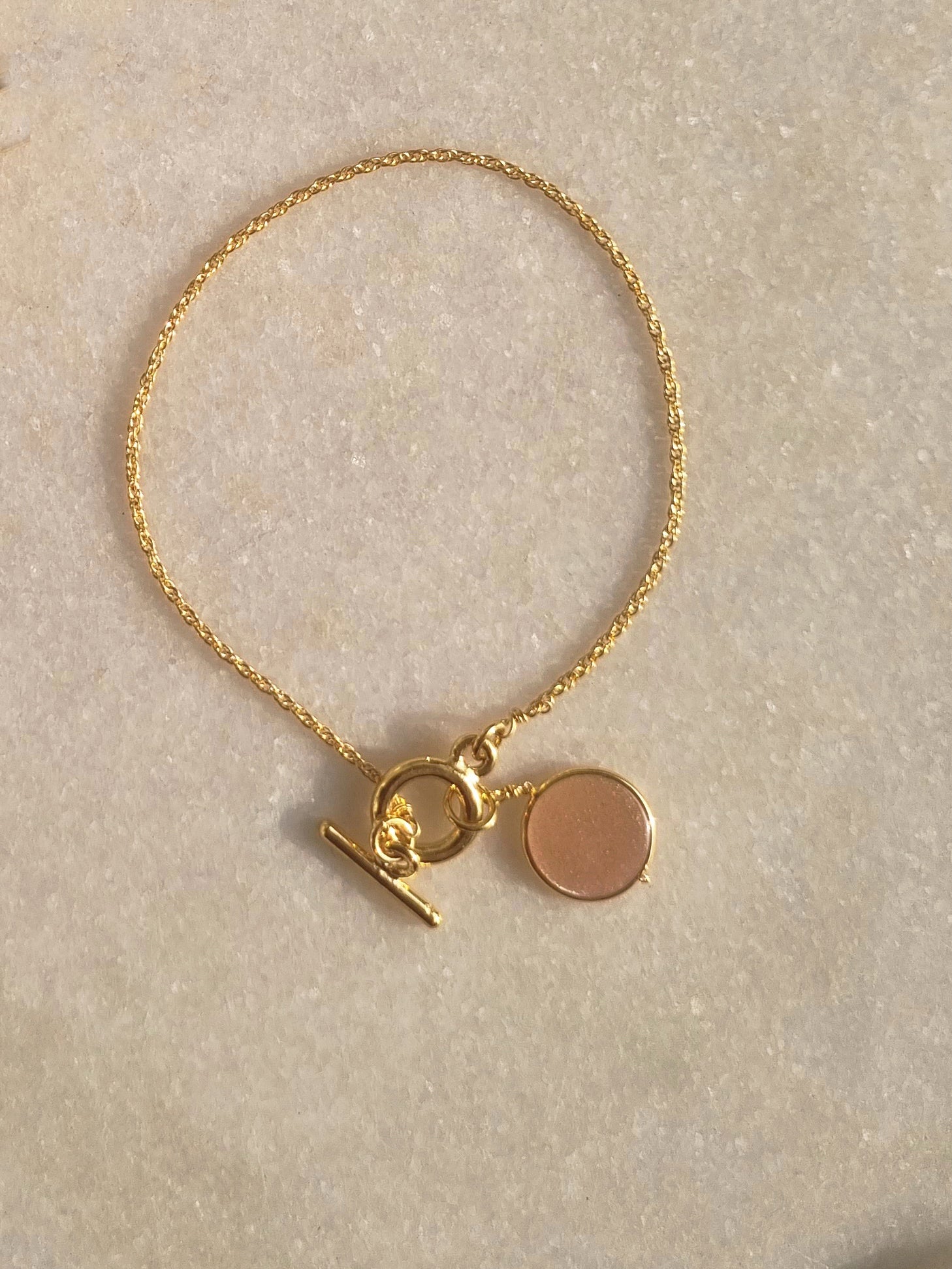 haas - Peach Moonstone Round Toggle Bracelet