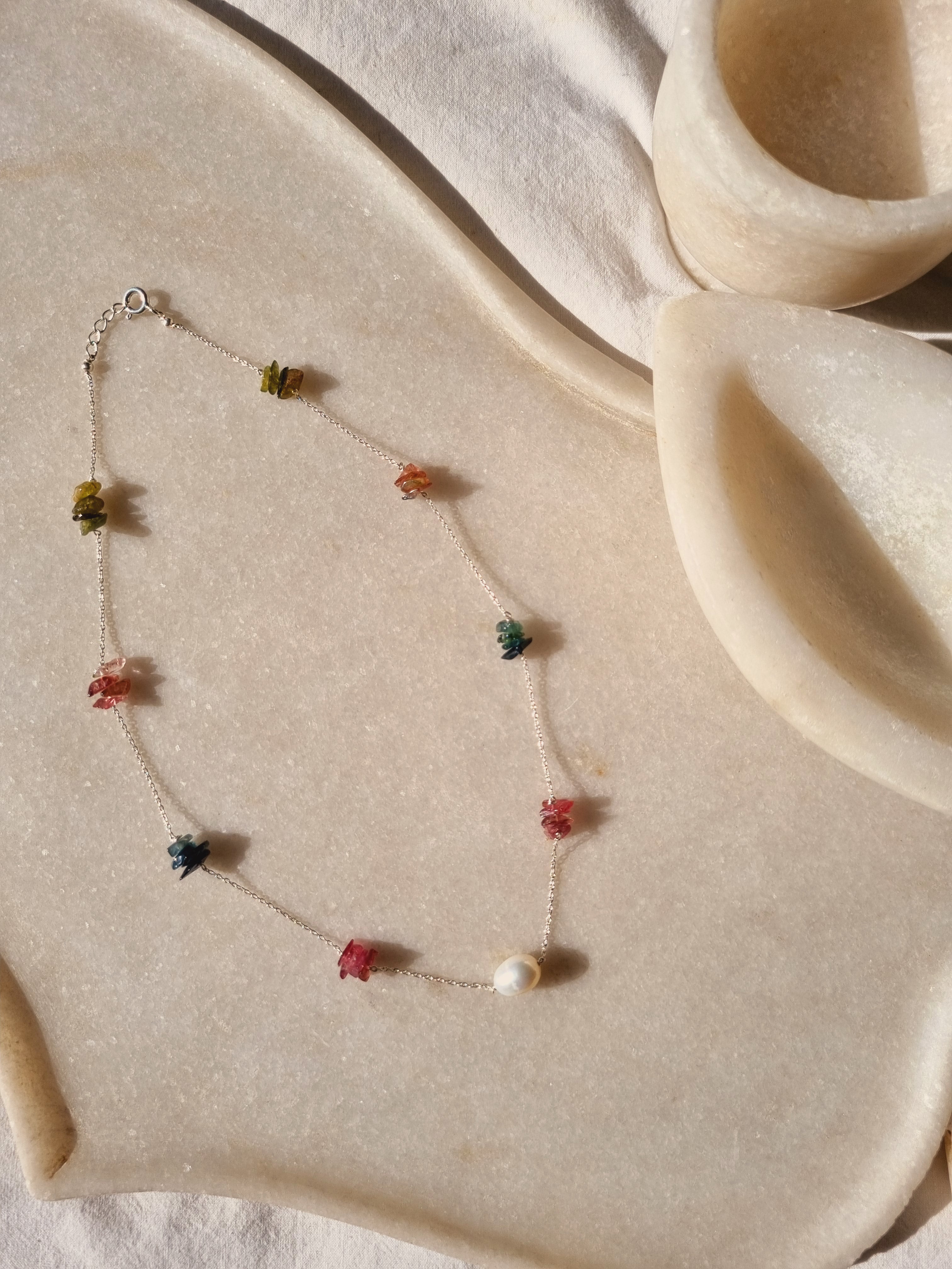 iyet - Tourmaline uncut Pearl choker