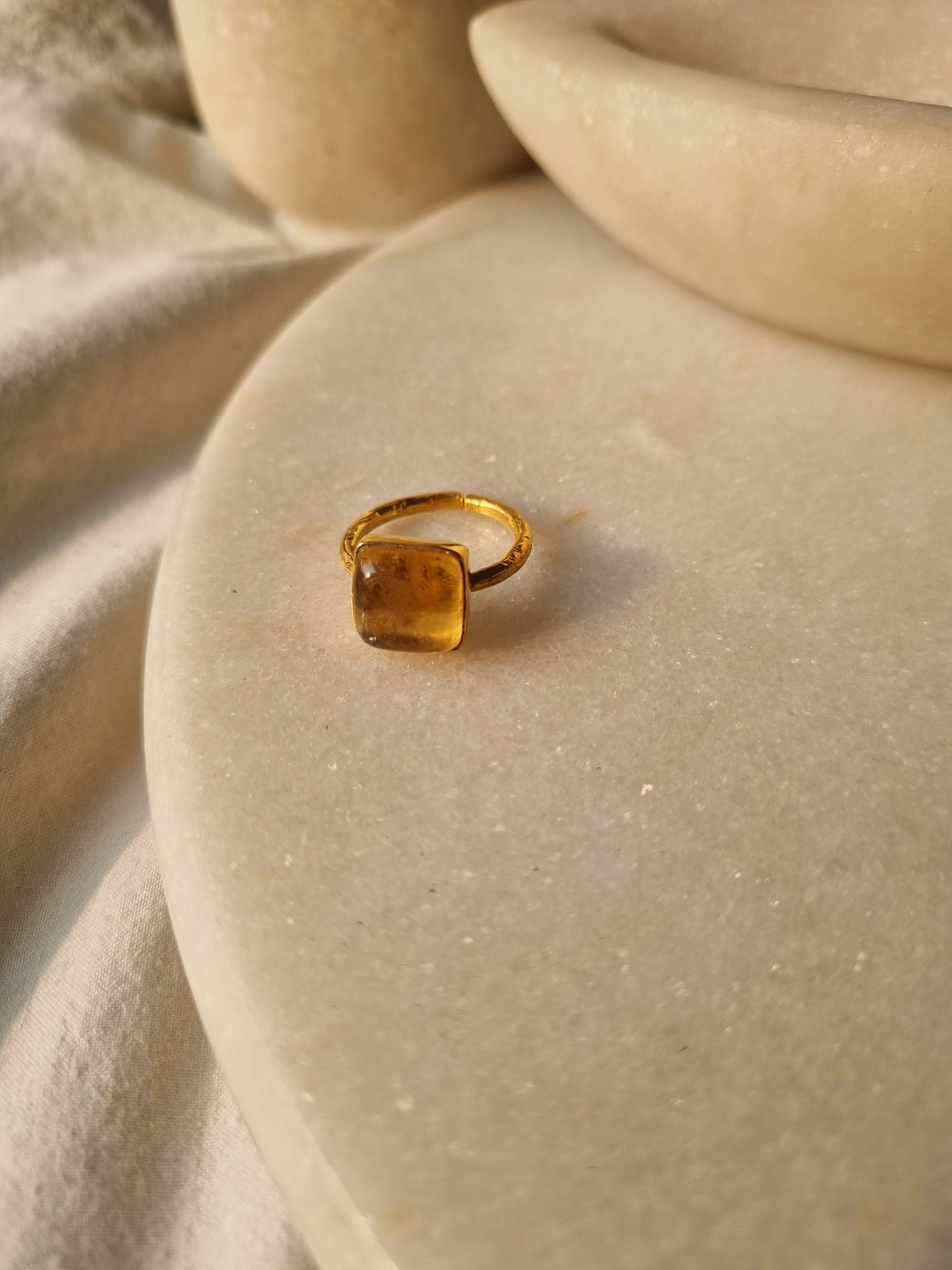 vasa - Citrine Helix Ring