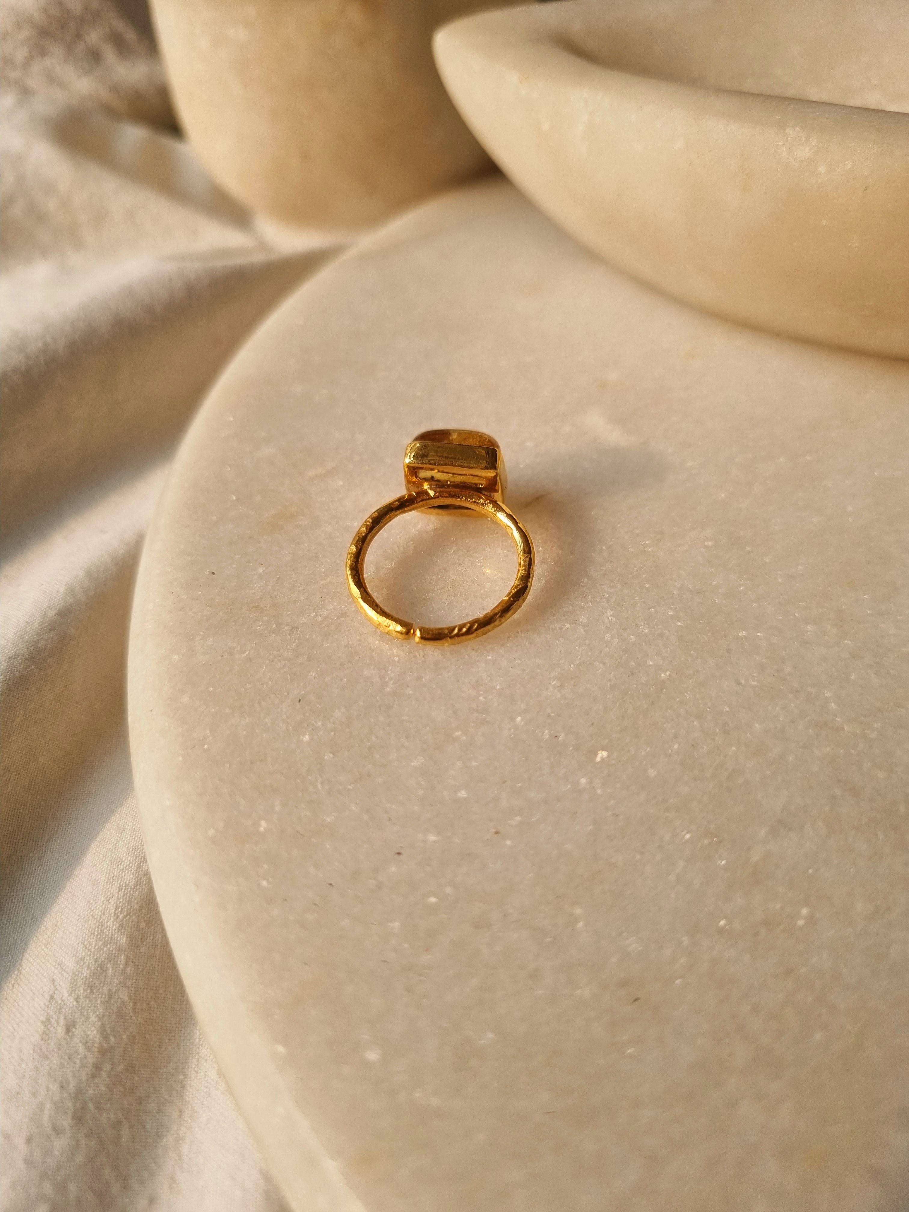 vasa - Citrine Helix Ring