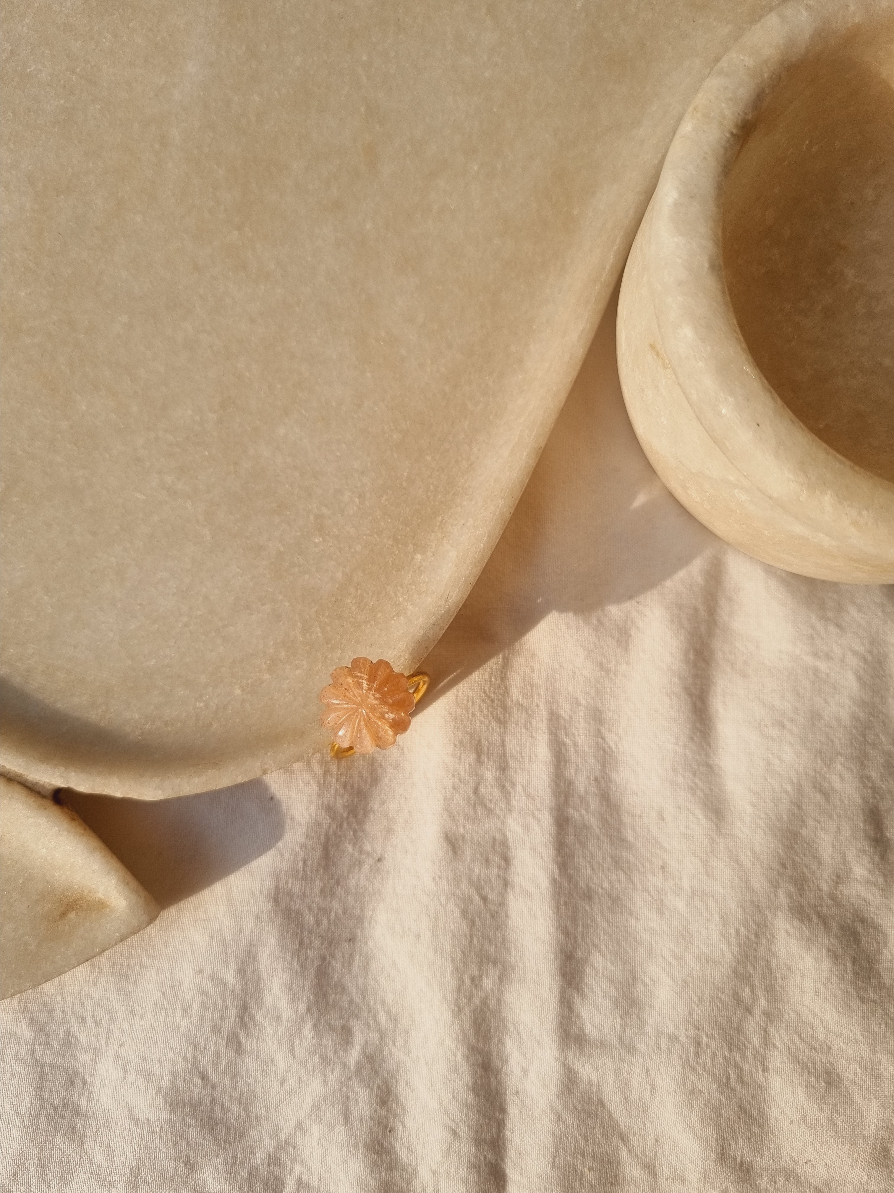 kaling - Peach Moonstone Melon Ring