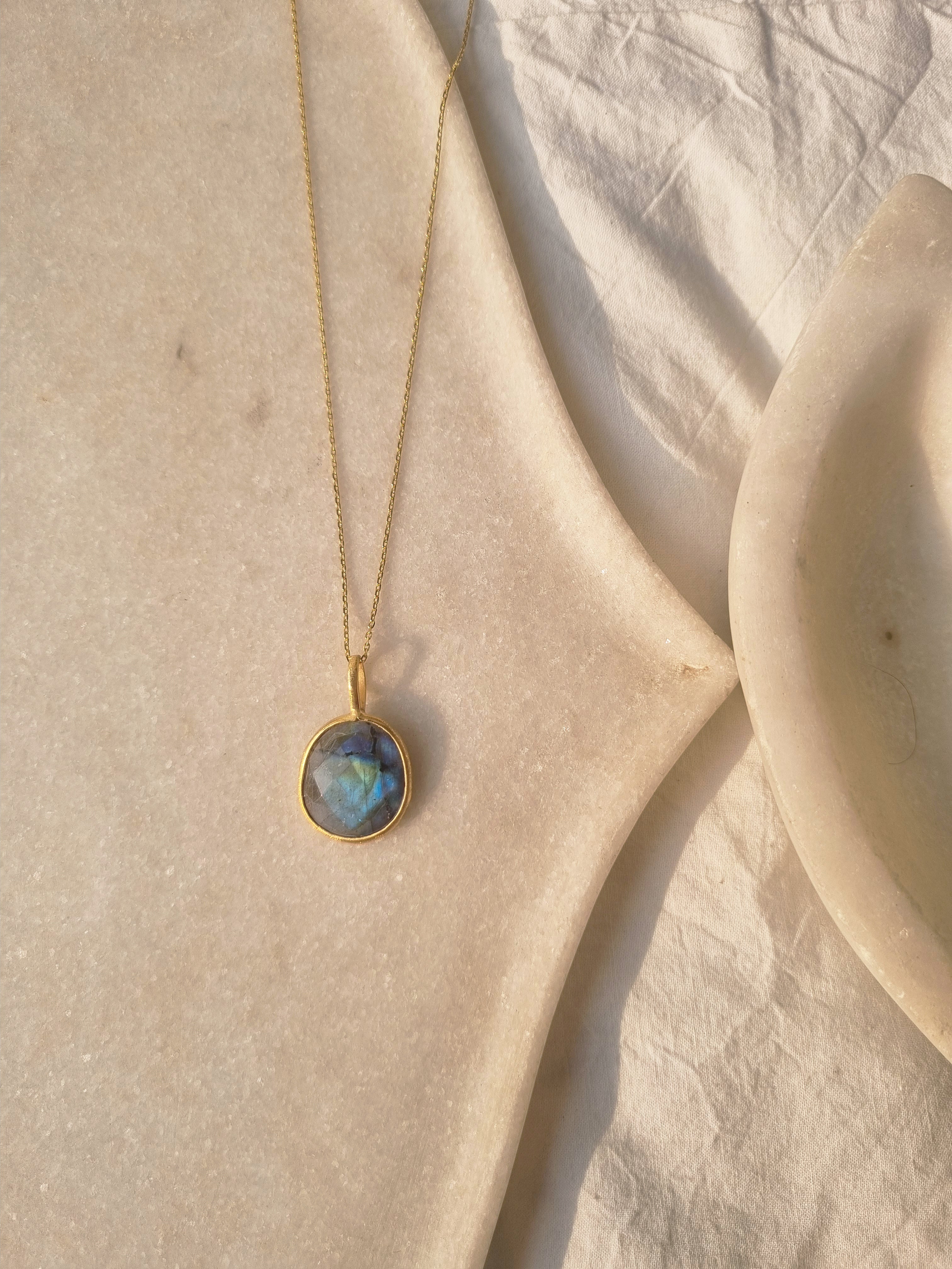 abhya - Labradorite Soul Pendant