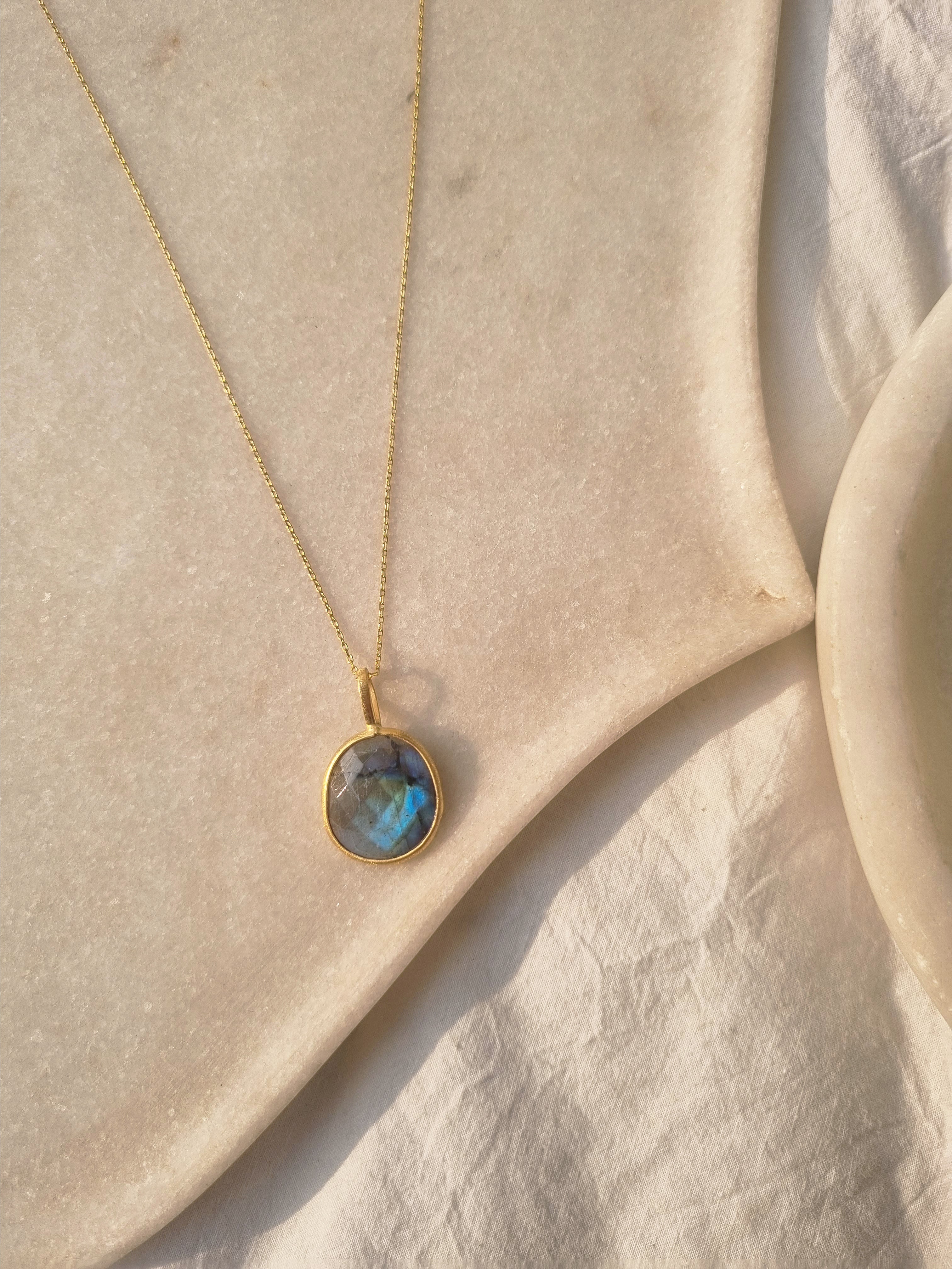abhya - Labradorite Soul Pendant