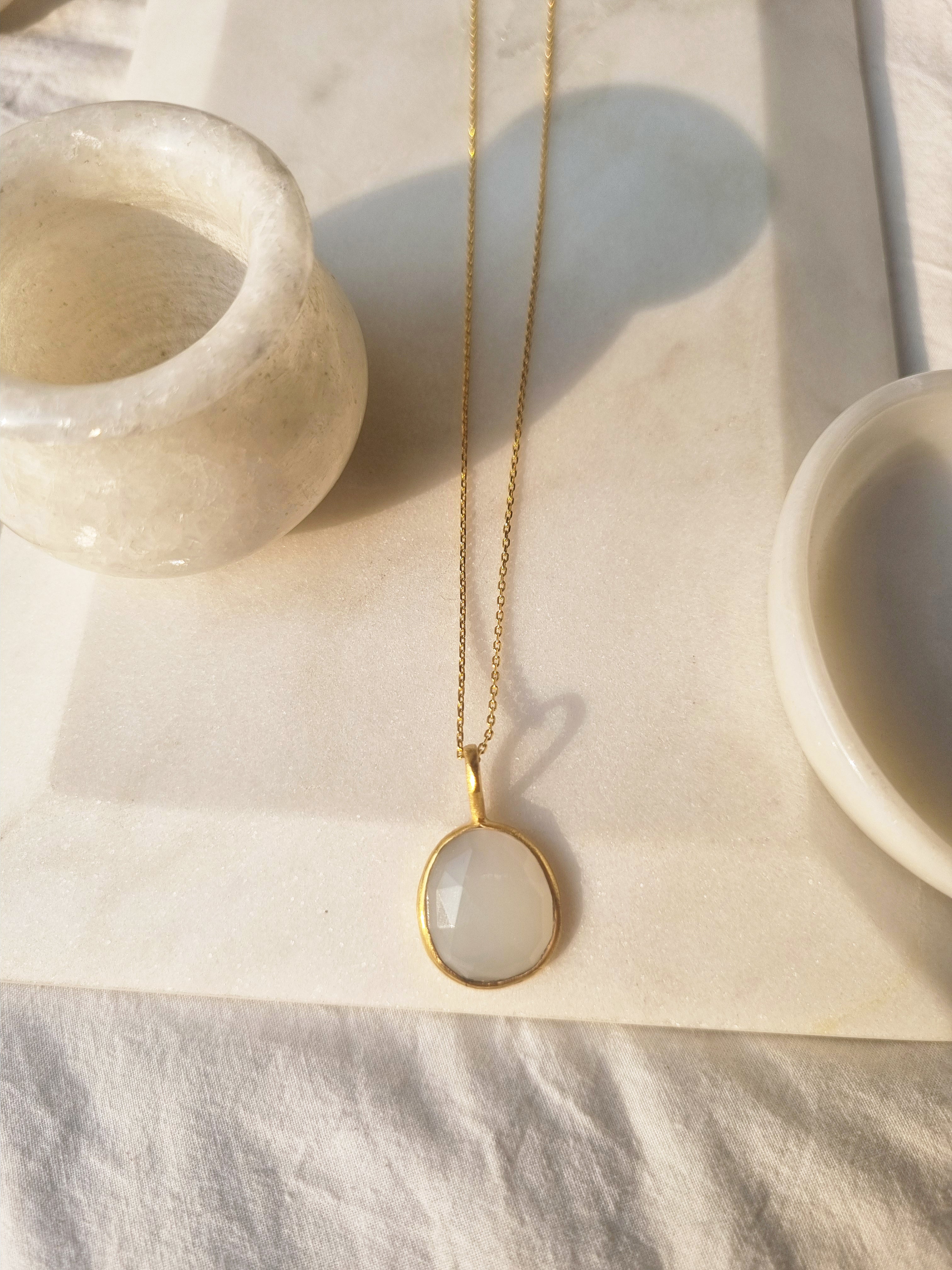 abhya - White Moonstone Soul Pendant