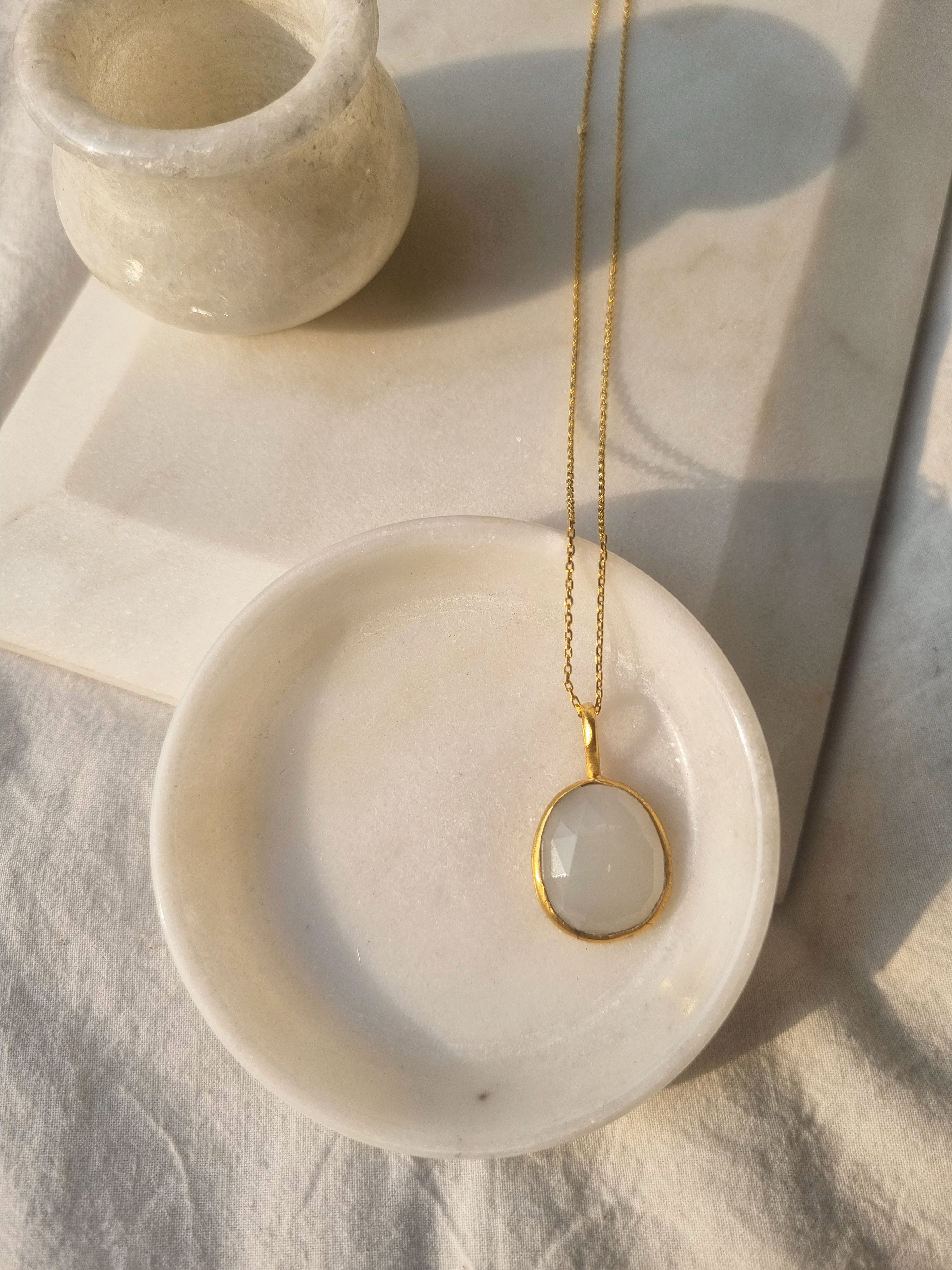 soul - White Moonstone Pendant