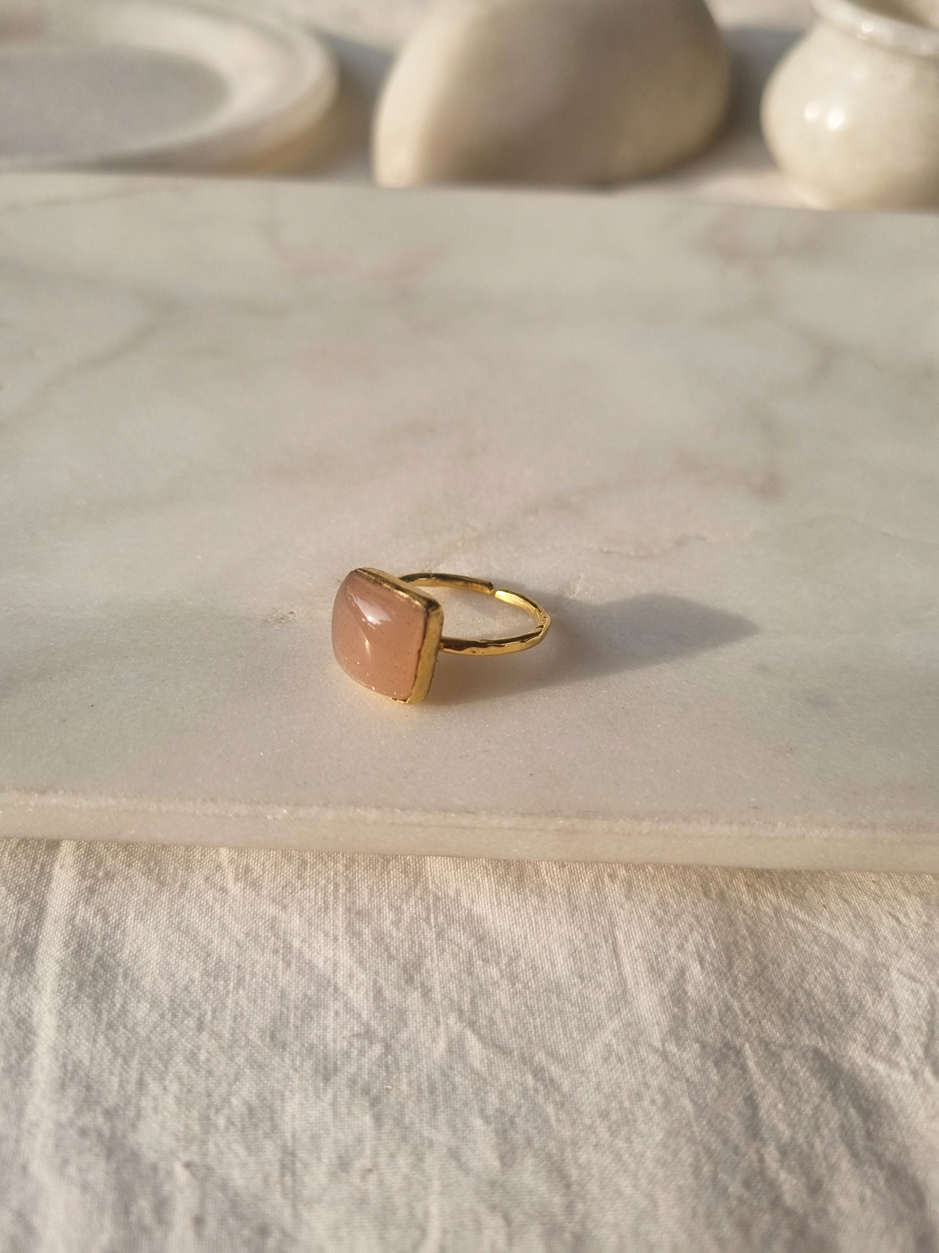 vasa- Peach Moonstone Helix Ring