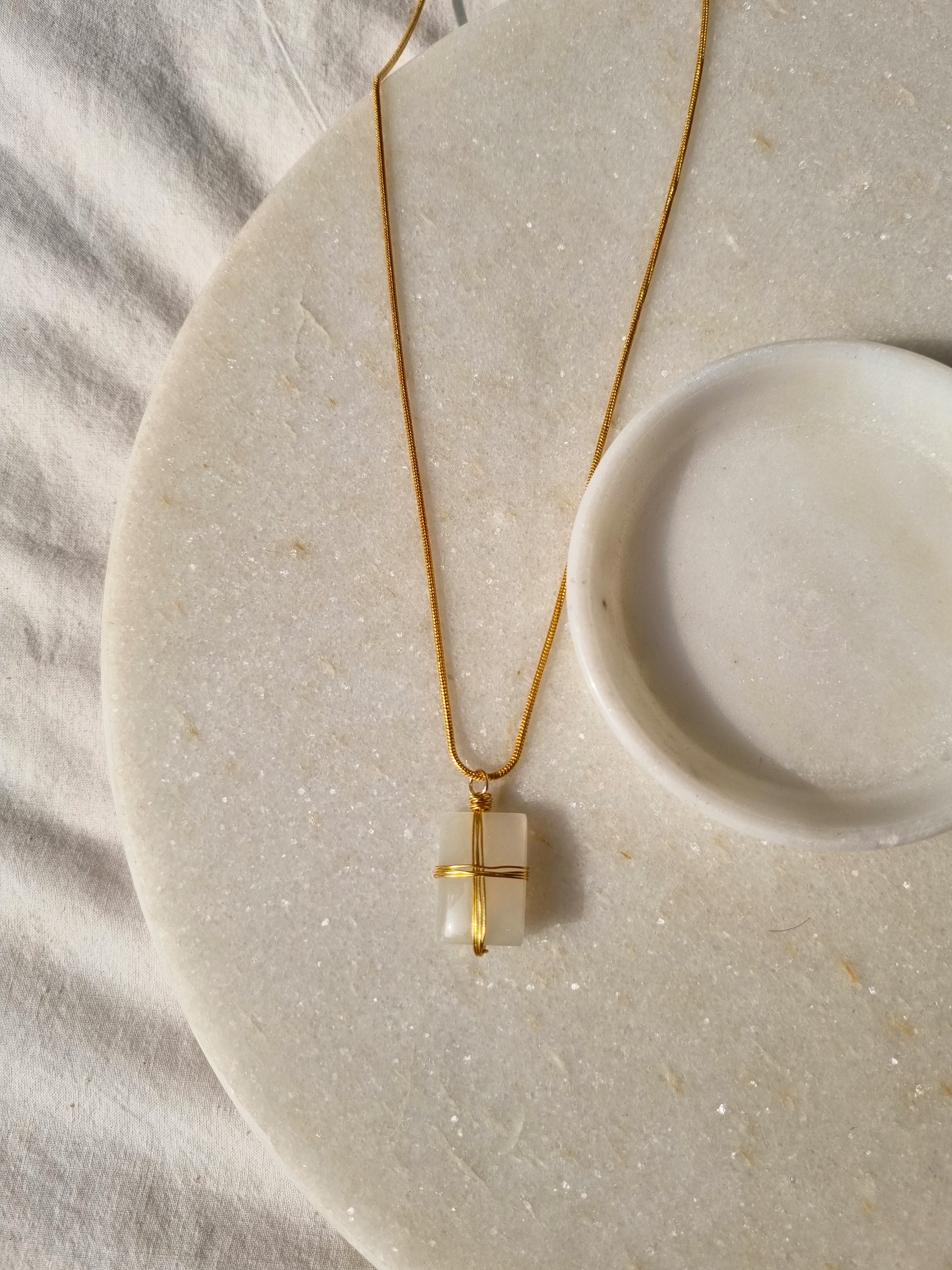racana - White Moonstone Men's Pendant