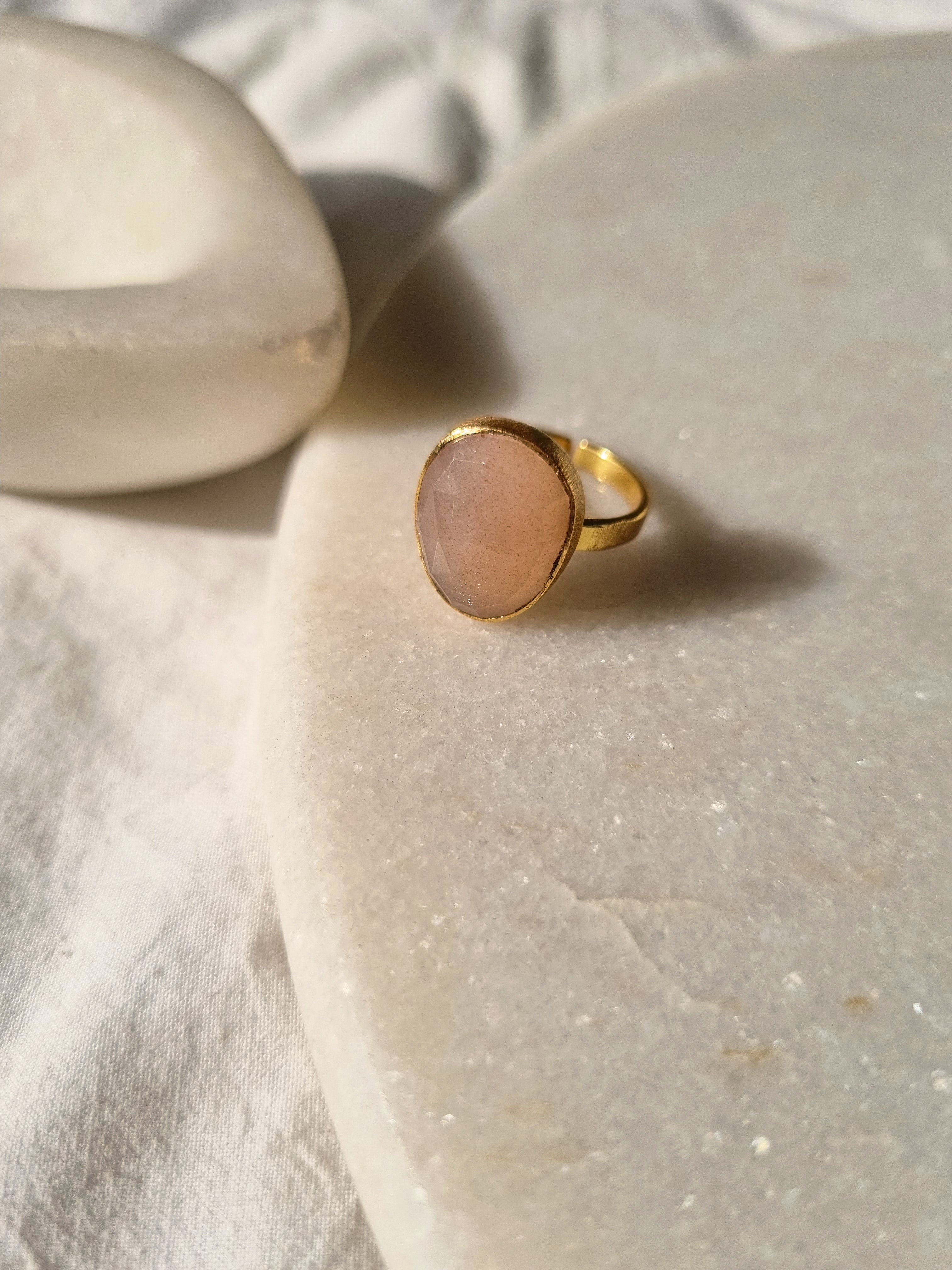 soul - Peach Moonstone Ring