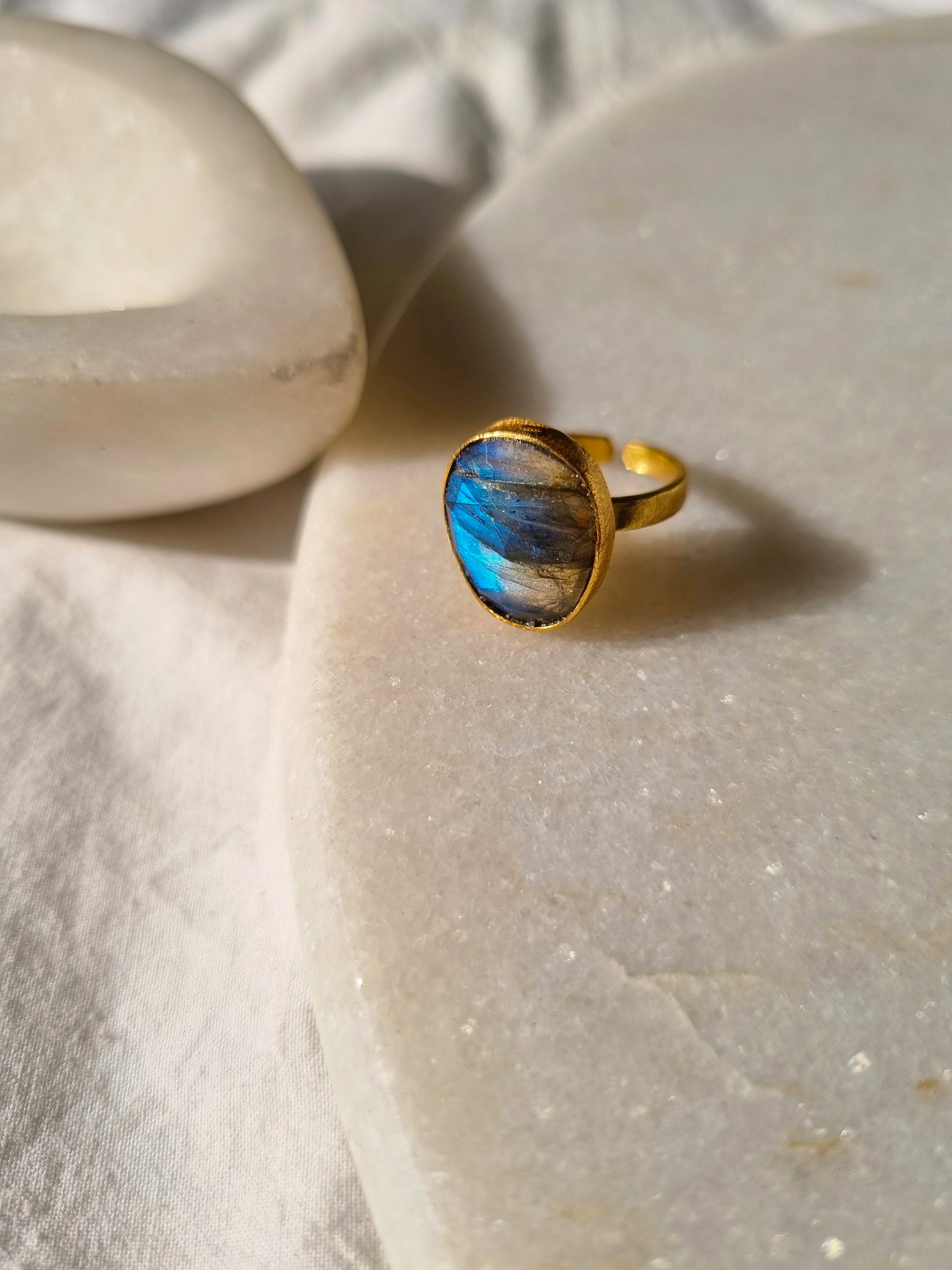 soul - Labradorite Ring