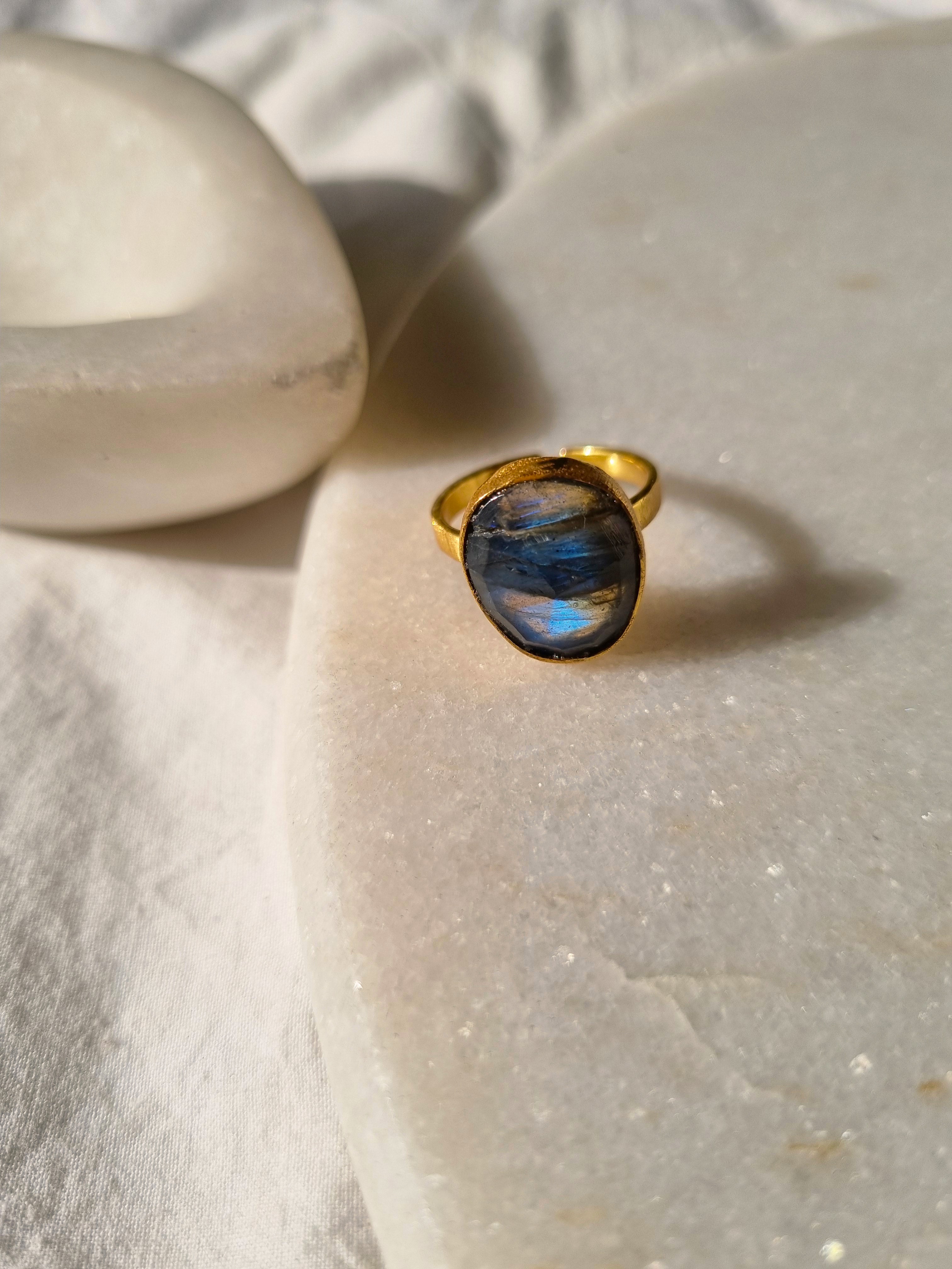 soul - Labradorite Ring