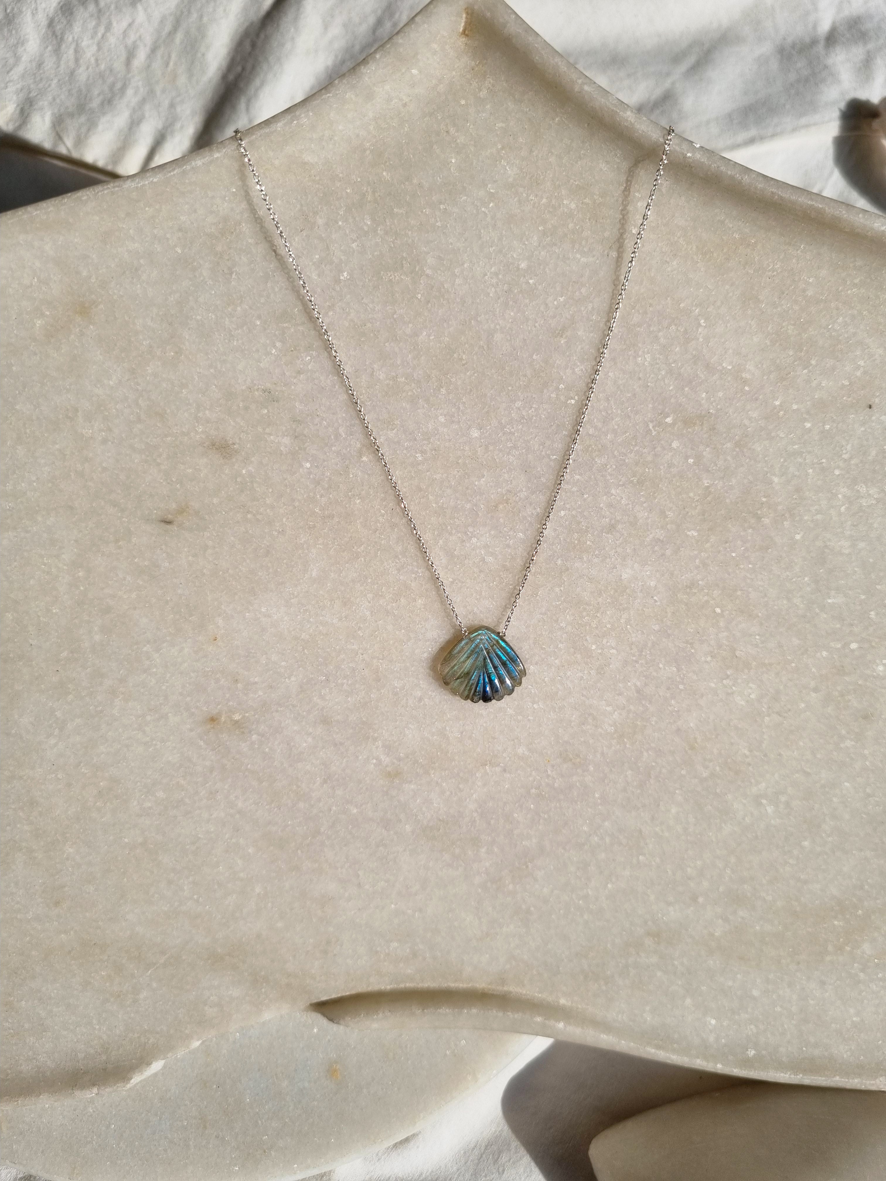 sankha - Labradorite Shell Pendant