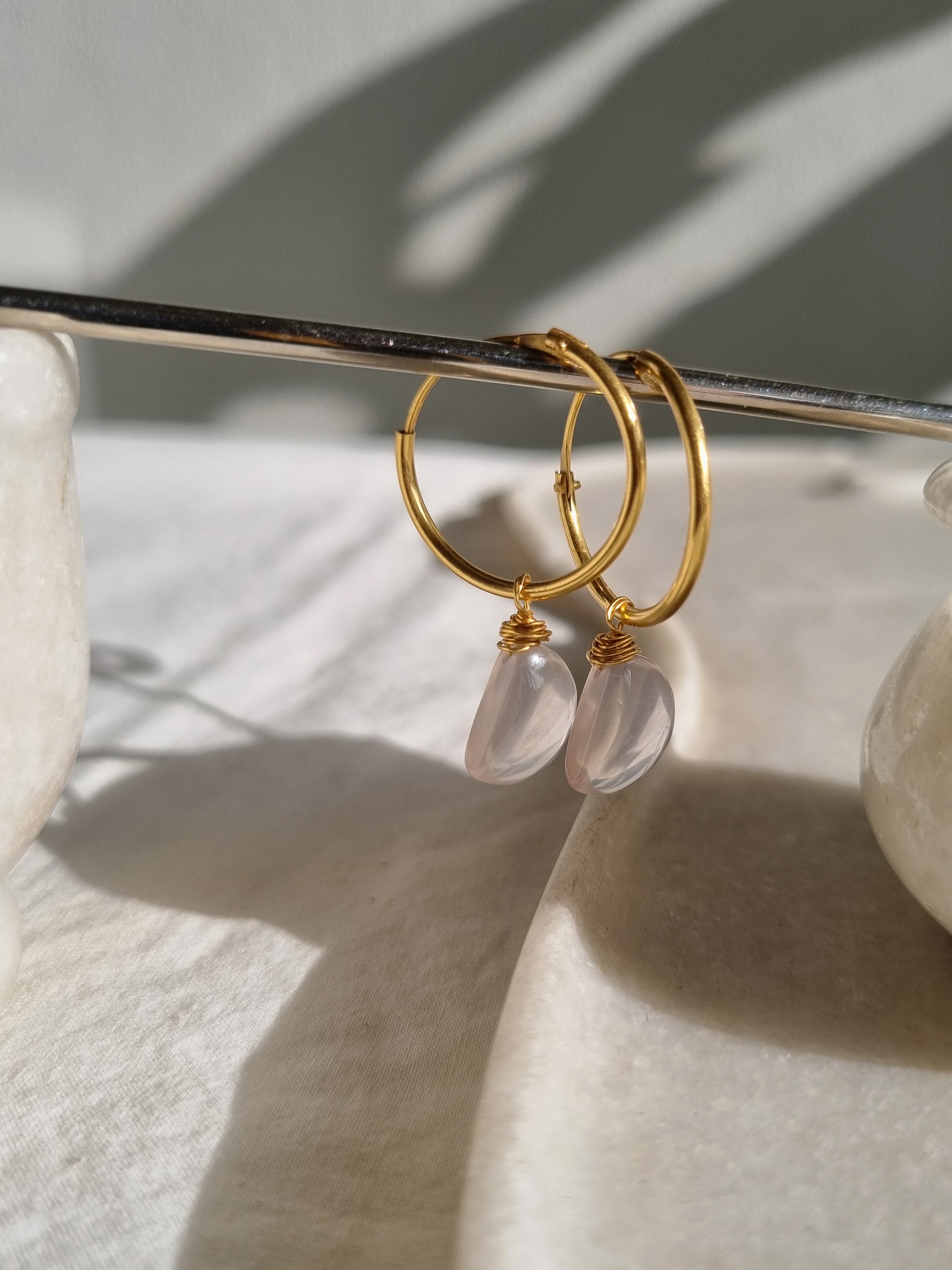 vars - Rose Quartz Quarter Moon Endless Hoops