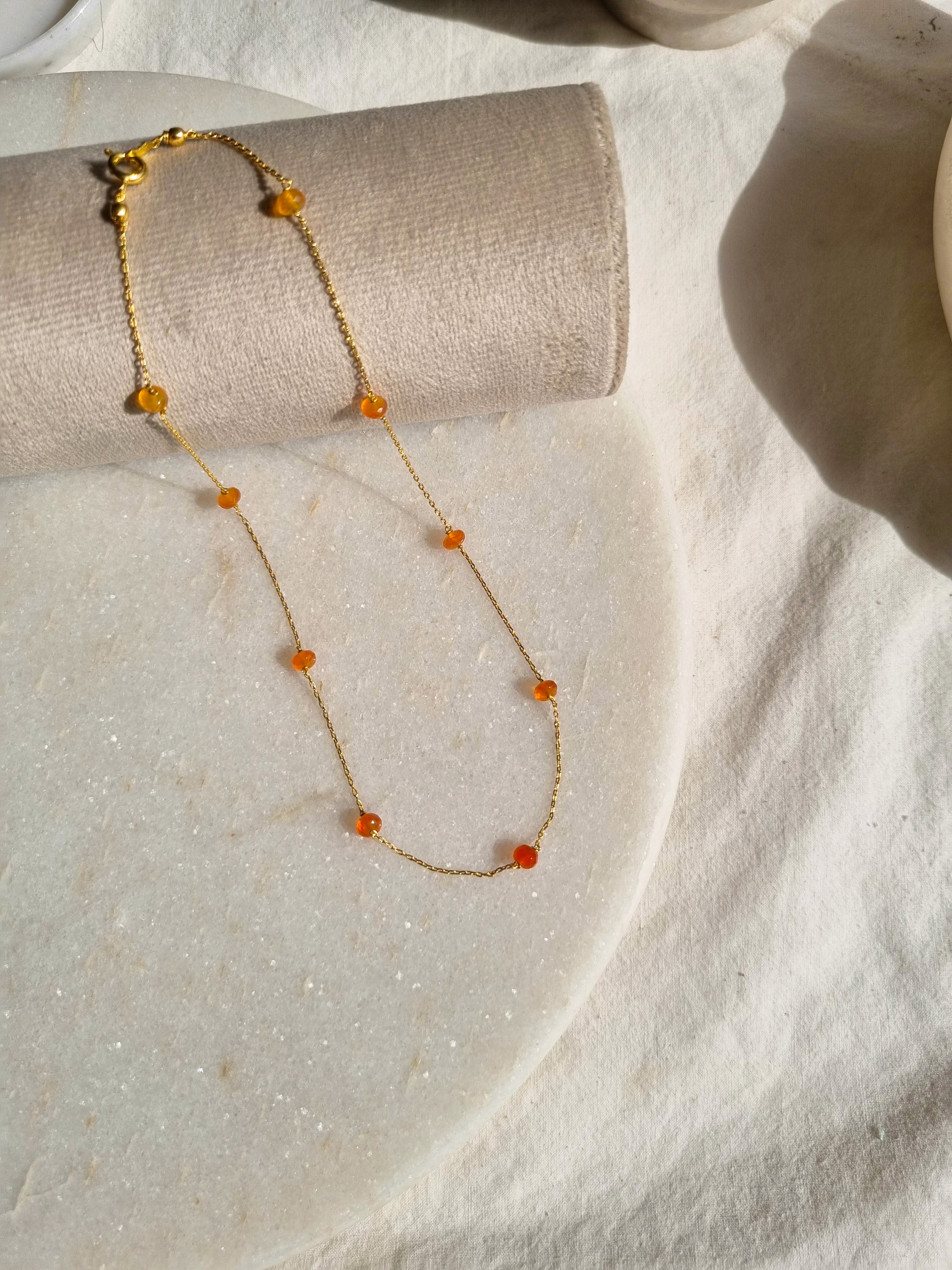 veti - Carnelian Baati Choker