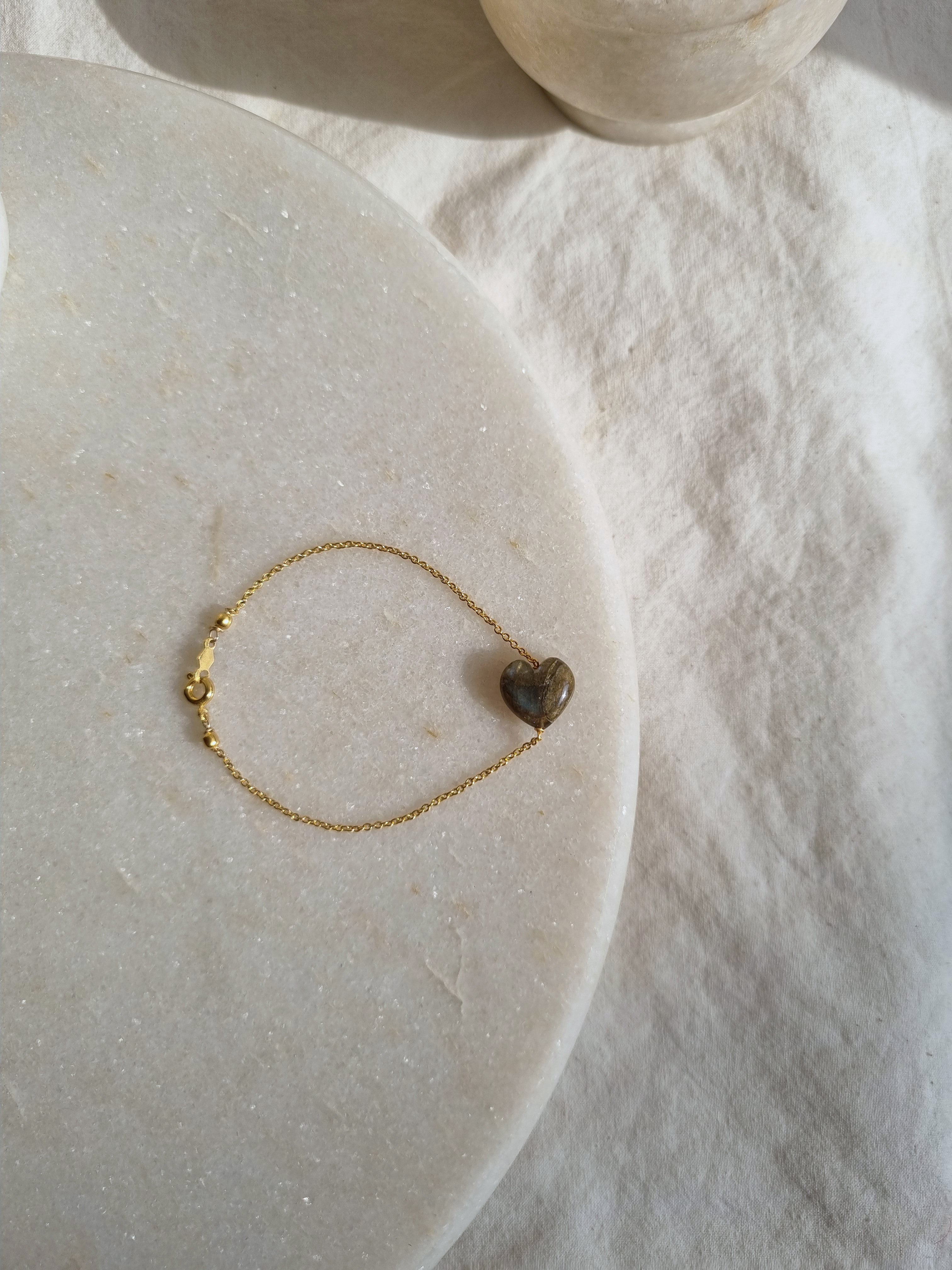 kauri - Labradorite Heart Bracelet
