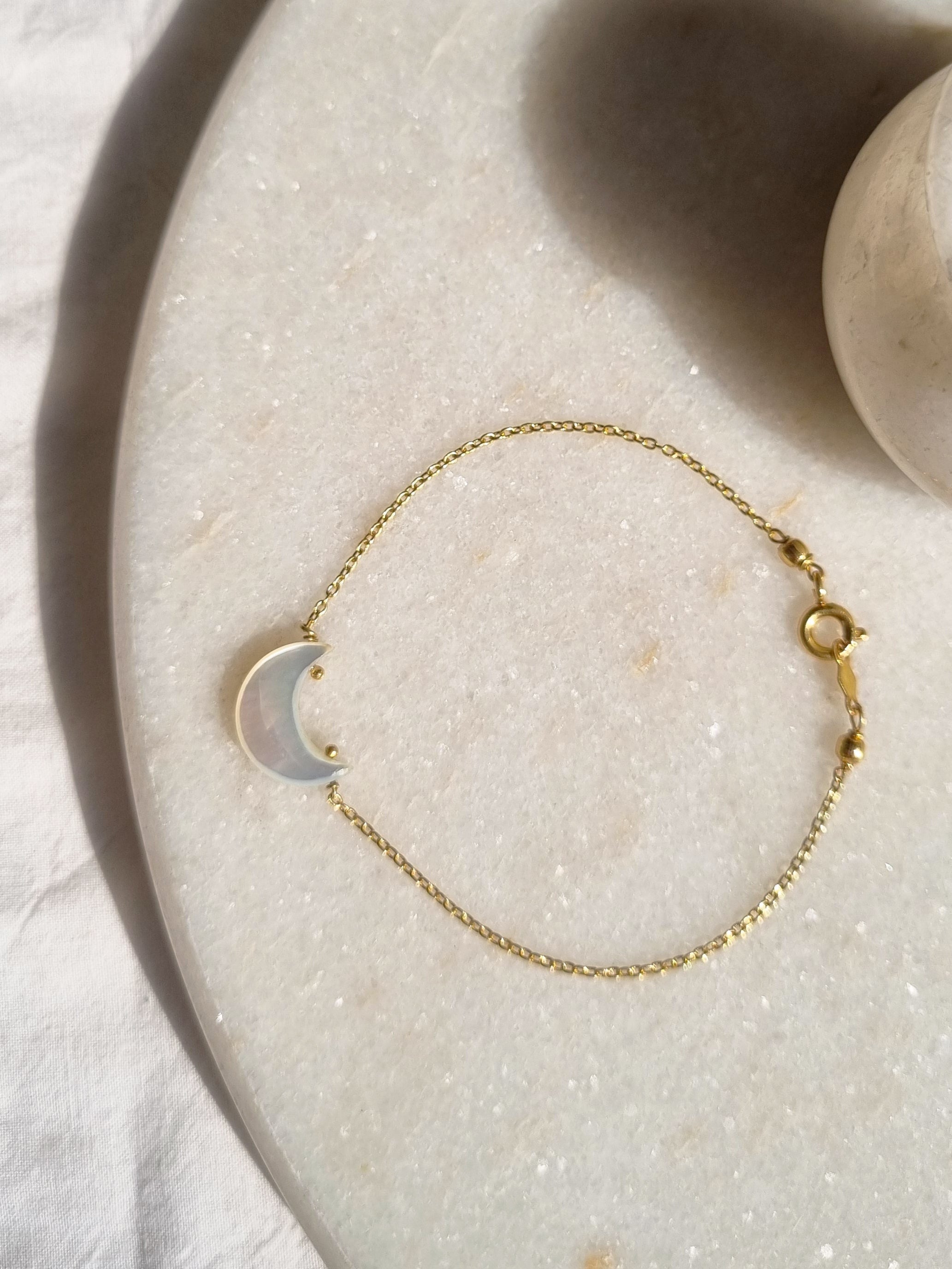 adhvaya - Mother of Pearl Luna Bracelet