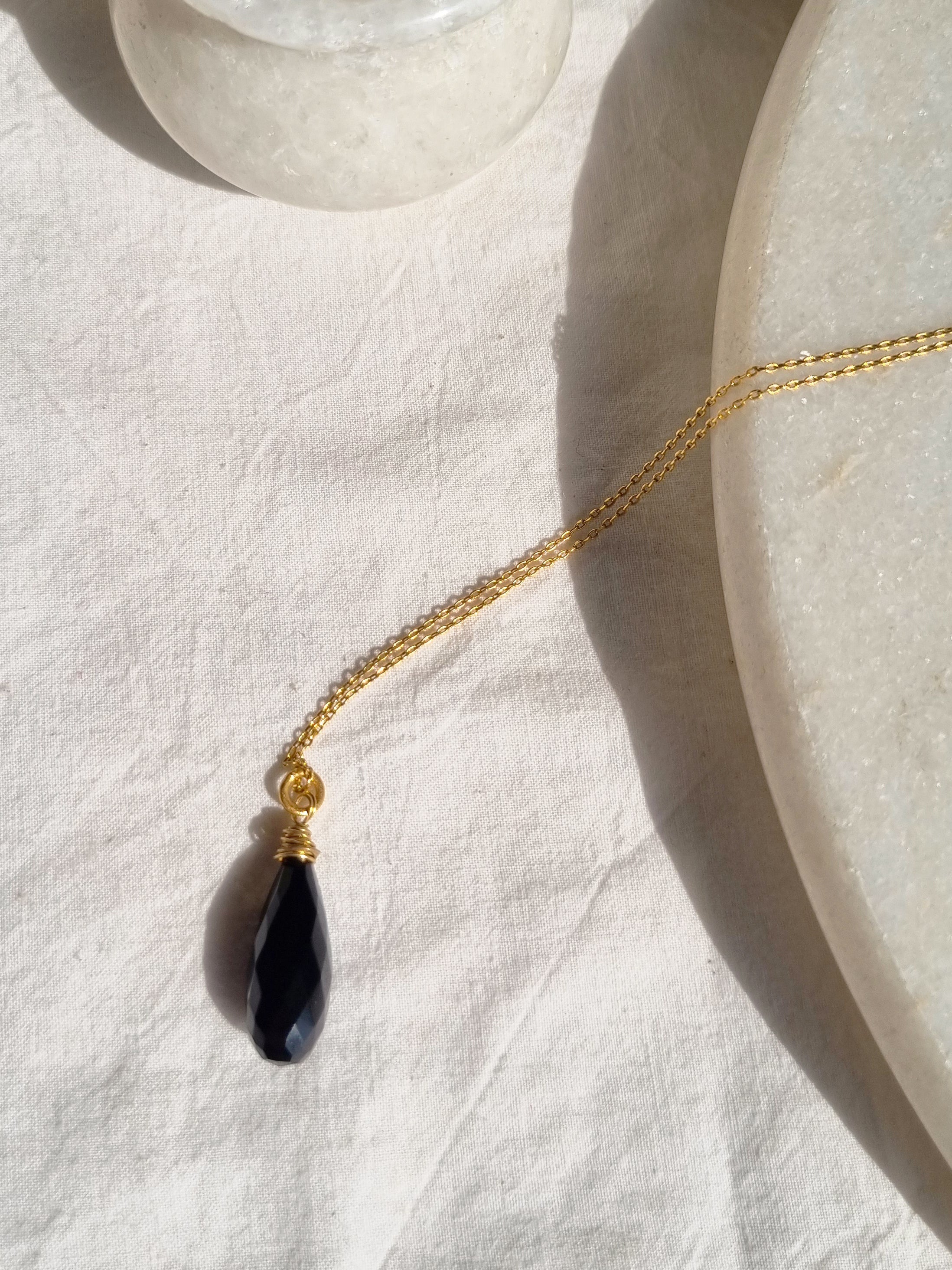 arkar - Black Onyx Long Teardrop Pendant