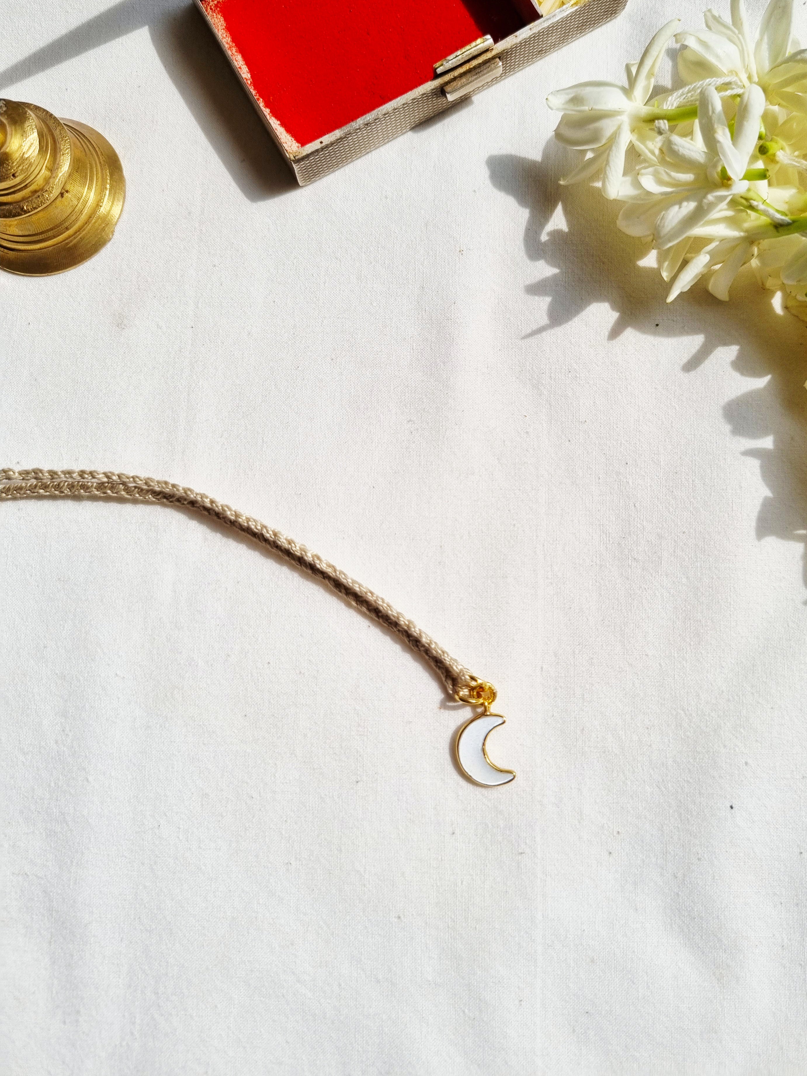 asraya - White Moonstone Luna Charm Rakhi