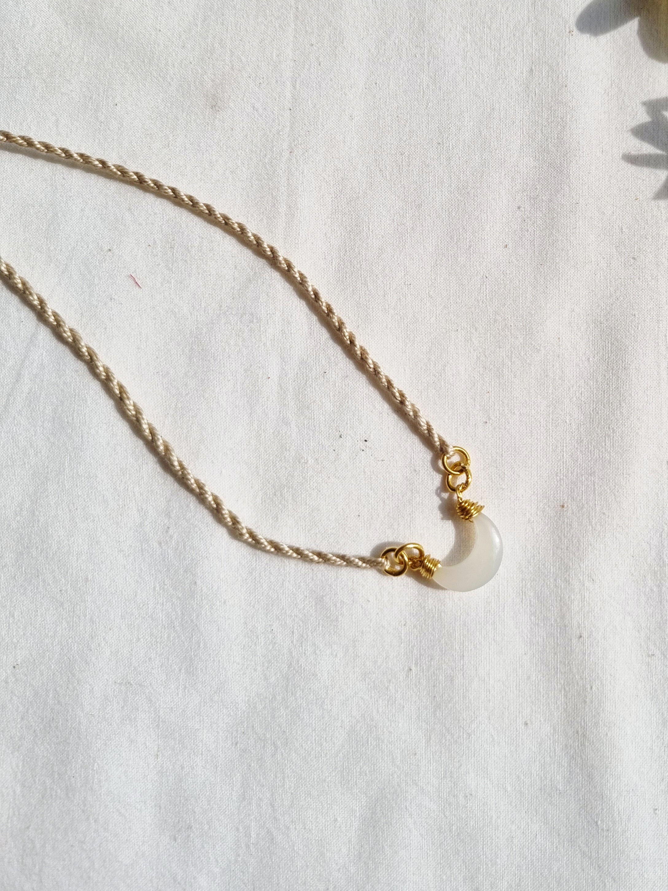 adhvaya - White Moonstone Luna Rakhi