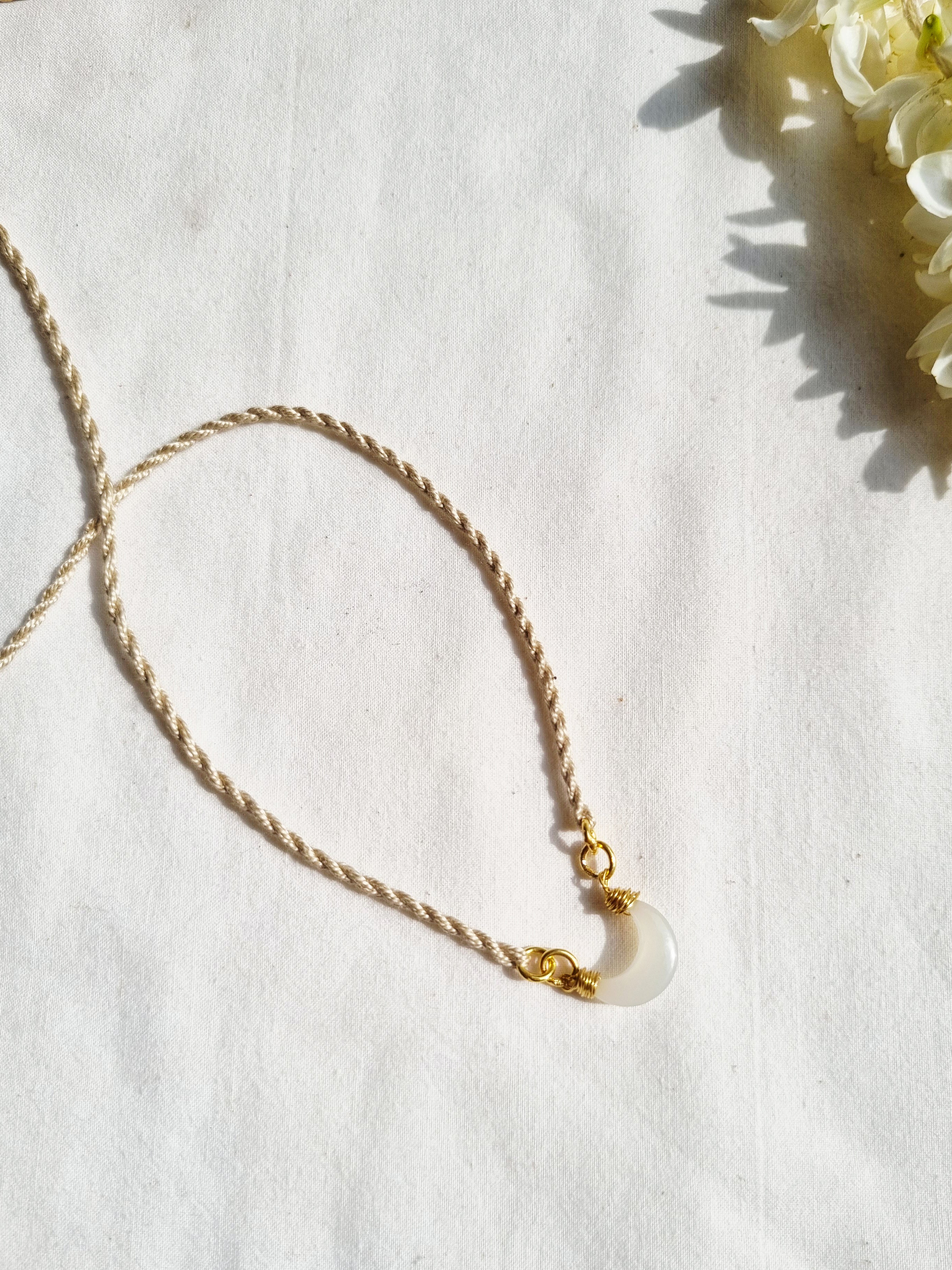 adhvaya - White Moonstone Luna Rakhi