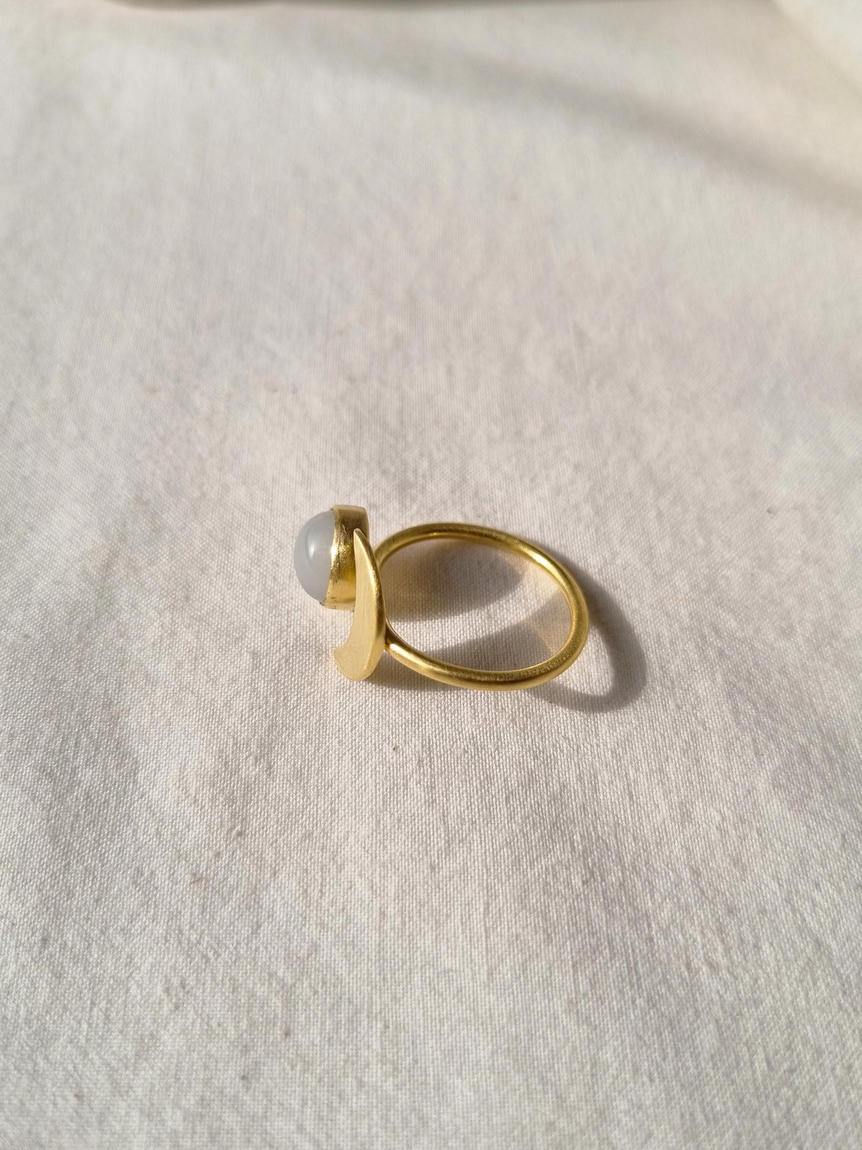 ika - White Moonstone Sun n Moon Ring