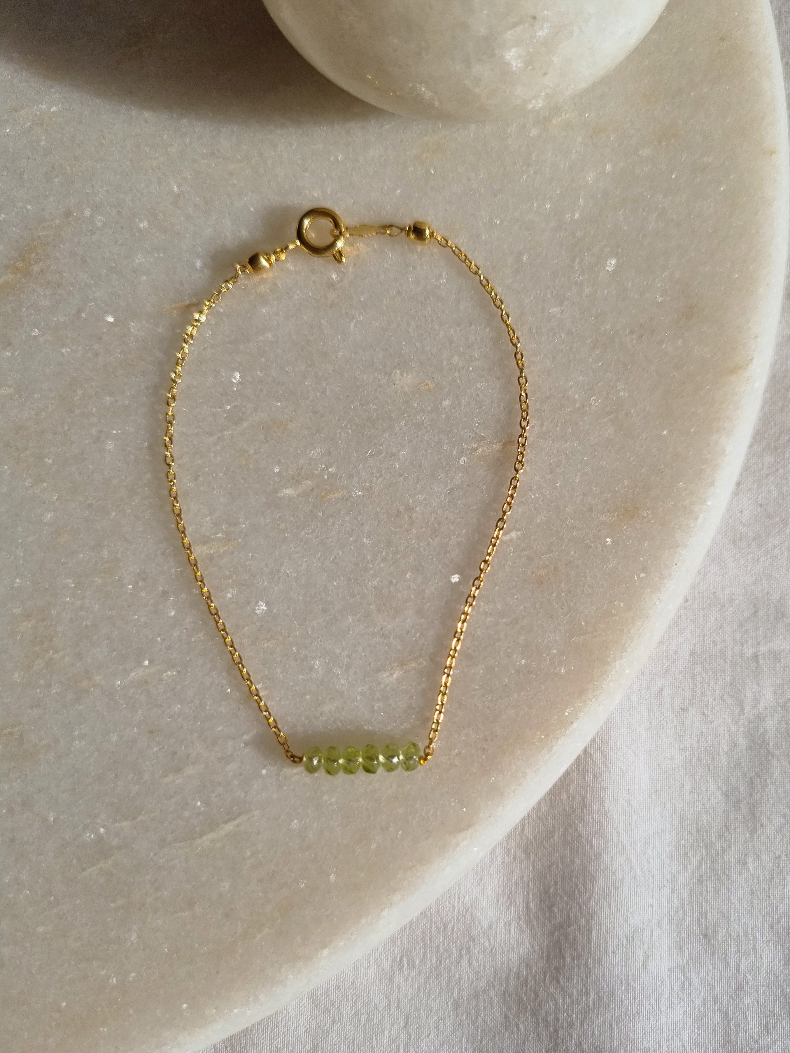 entilae - Peridot Baati Bar Bracelet