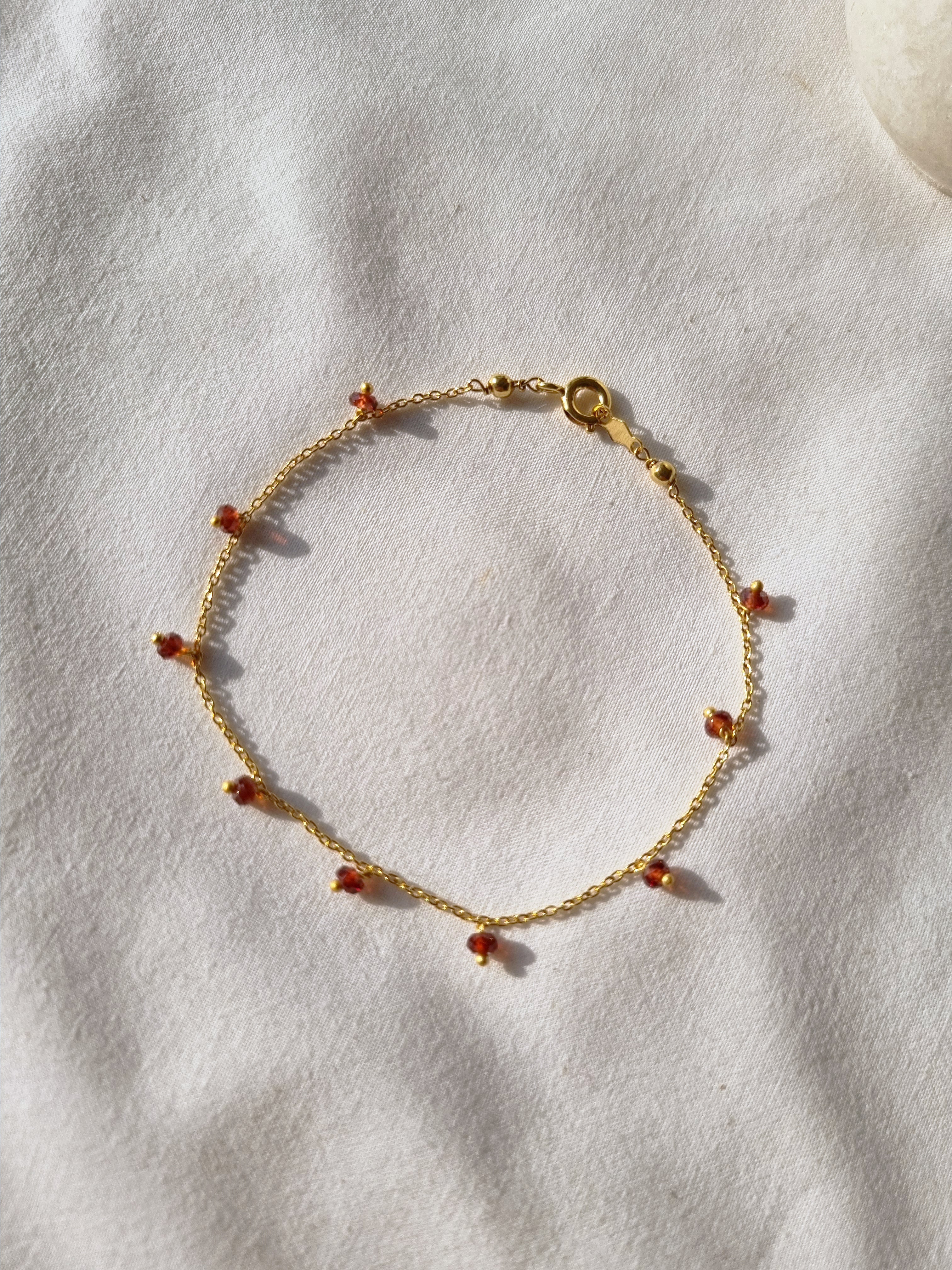 apiti - Garnet Baati Drop Bracelet