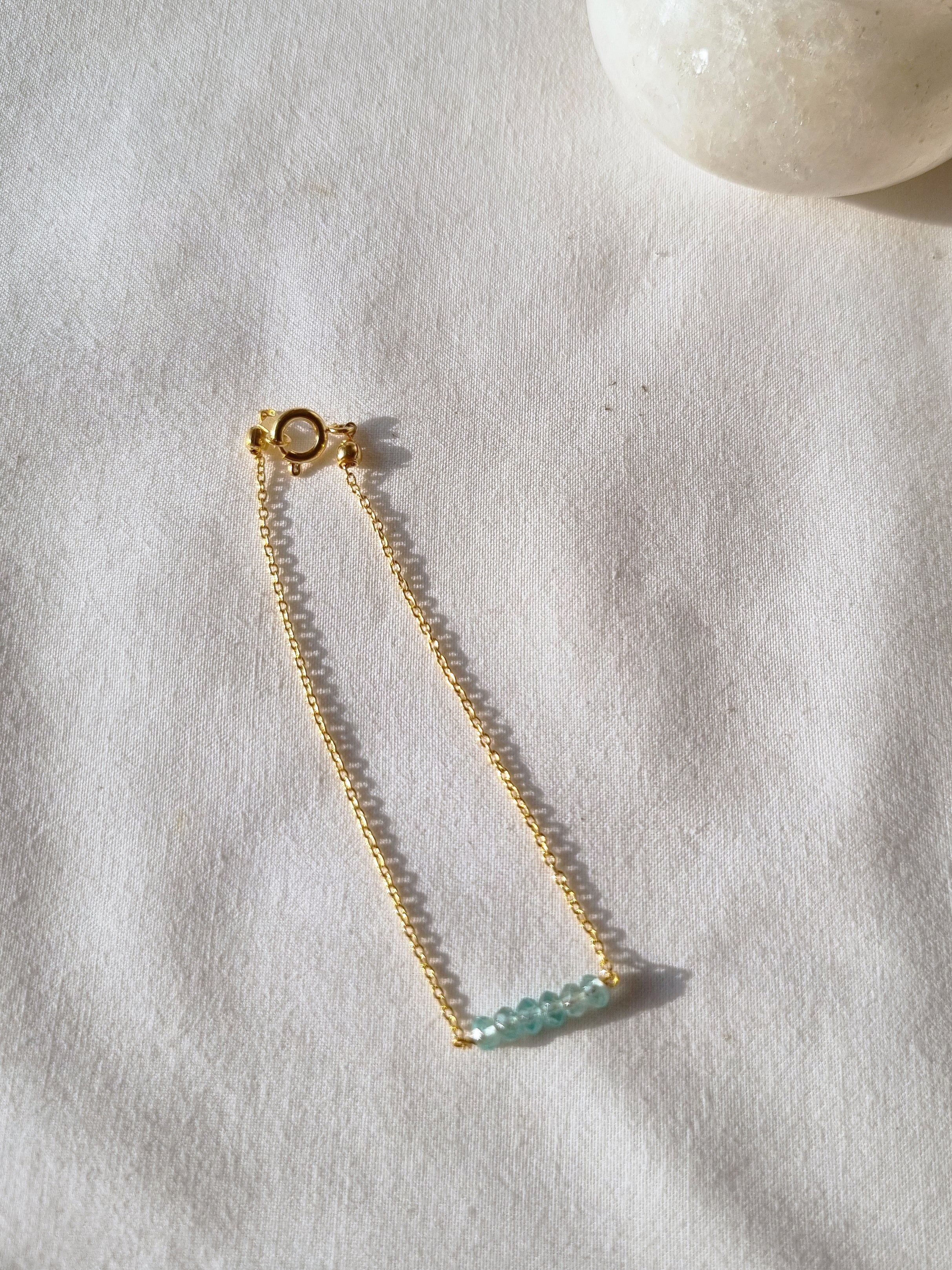 entilae - Apatite Baati Bar Bracelet