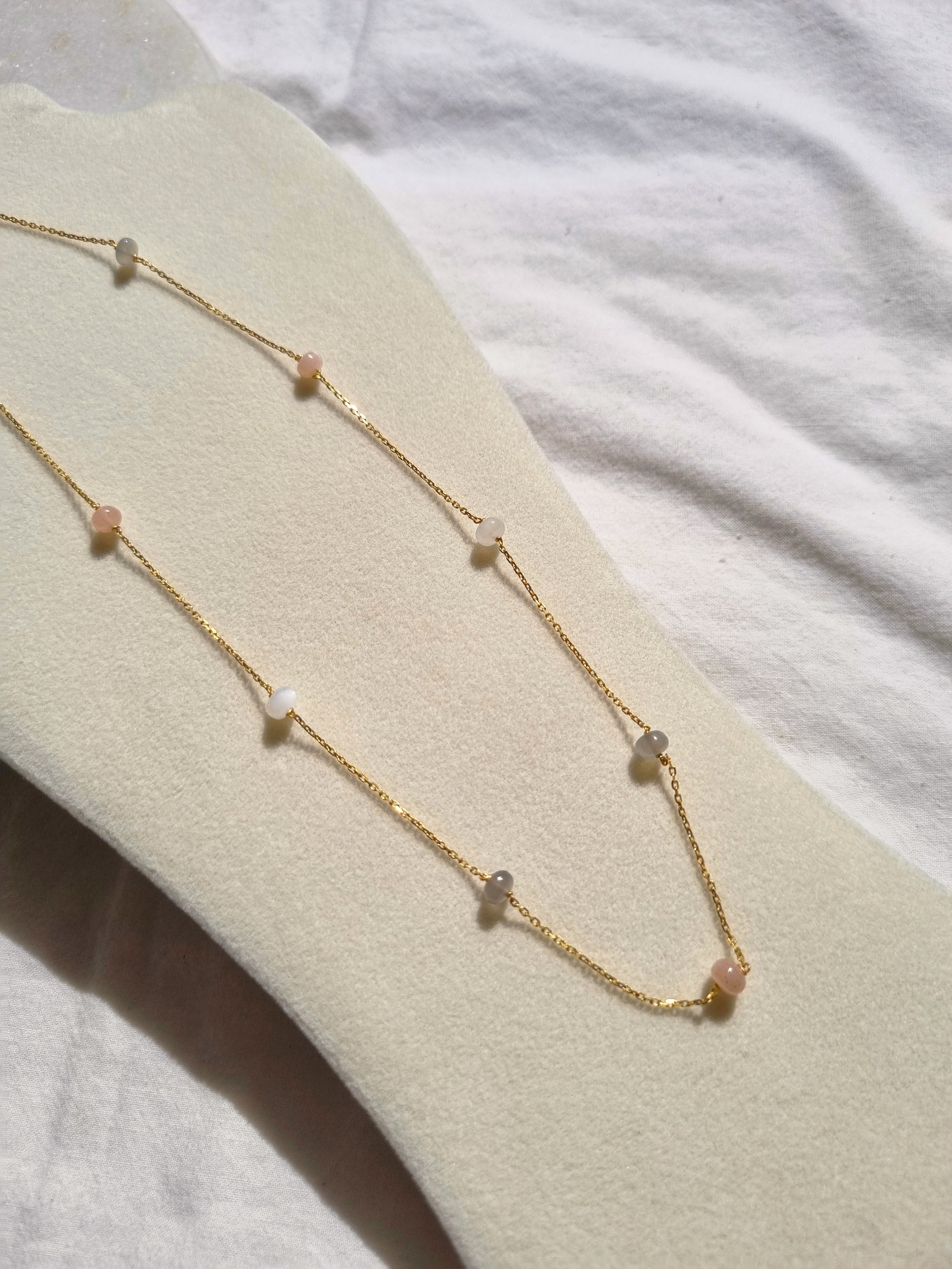 veti - Moonstone Choker