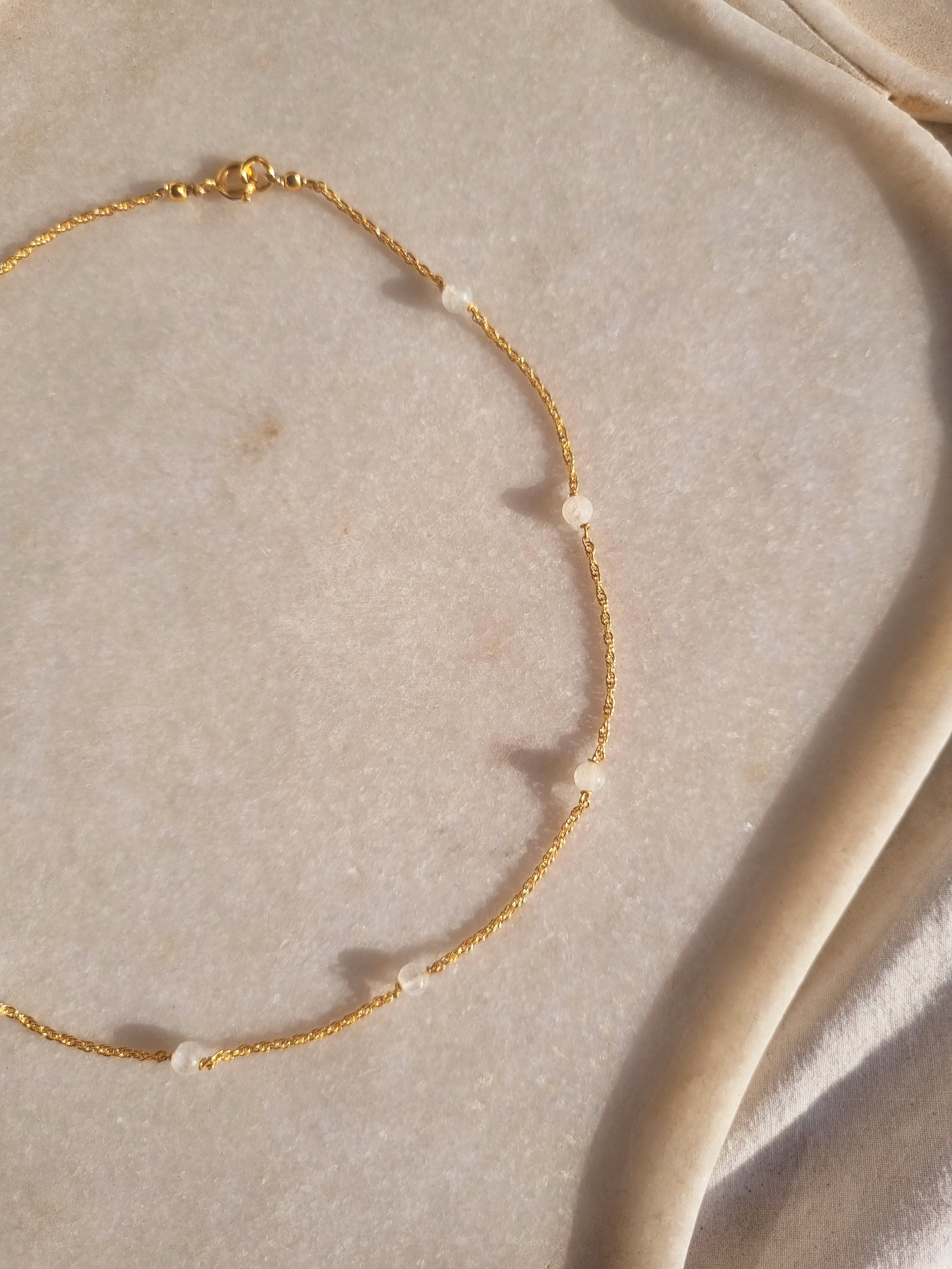 apati - Rainbow Moonstone Ball choker