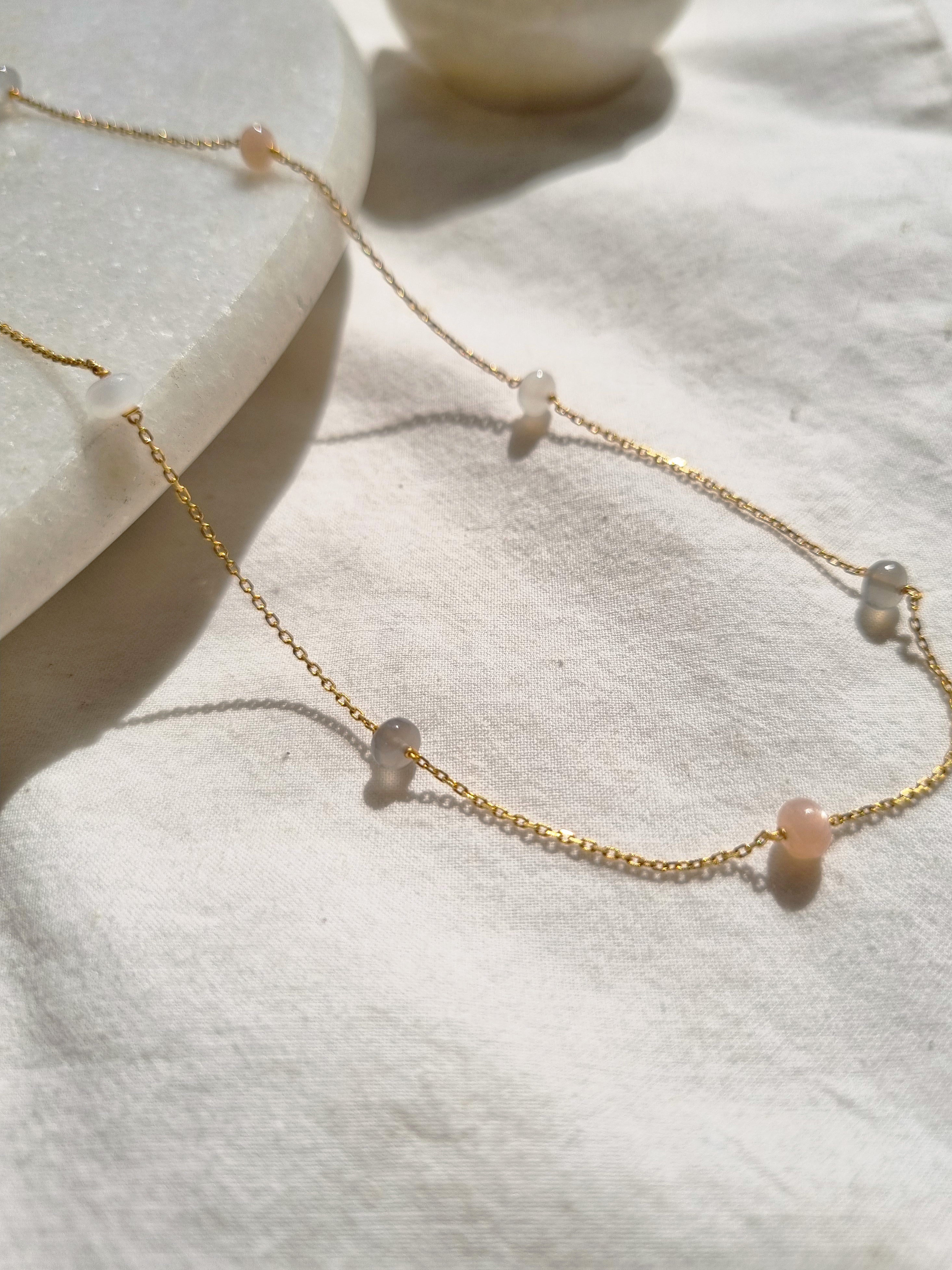 veti - Moonstone Choker