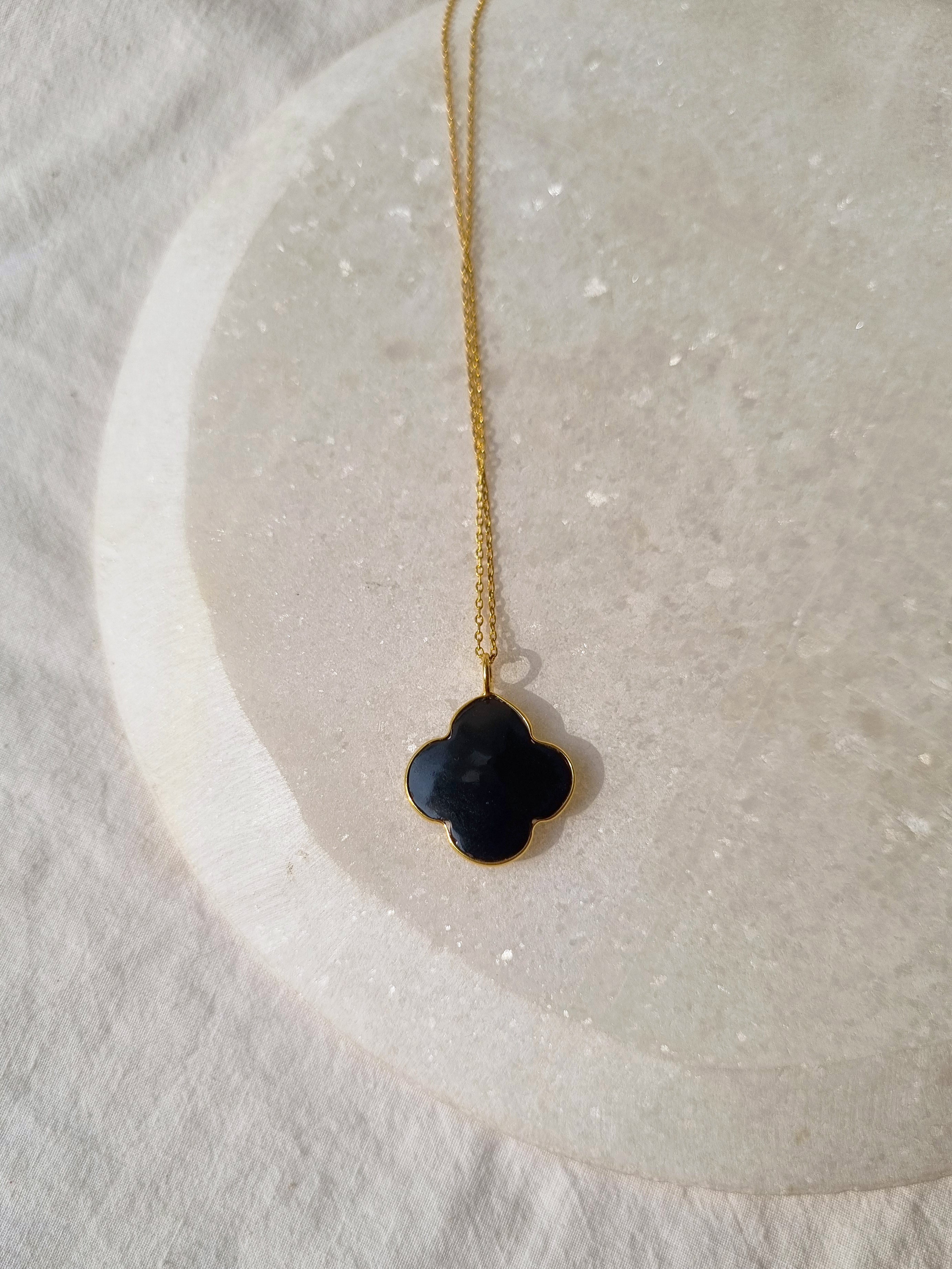 kasa - Black Onyx Clover Pendant