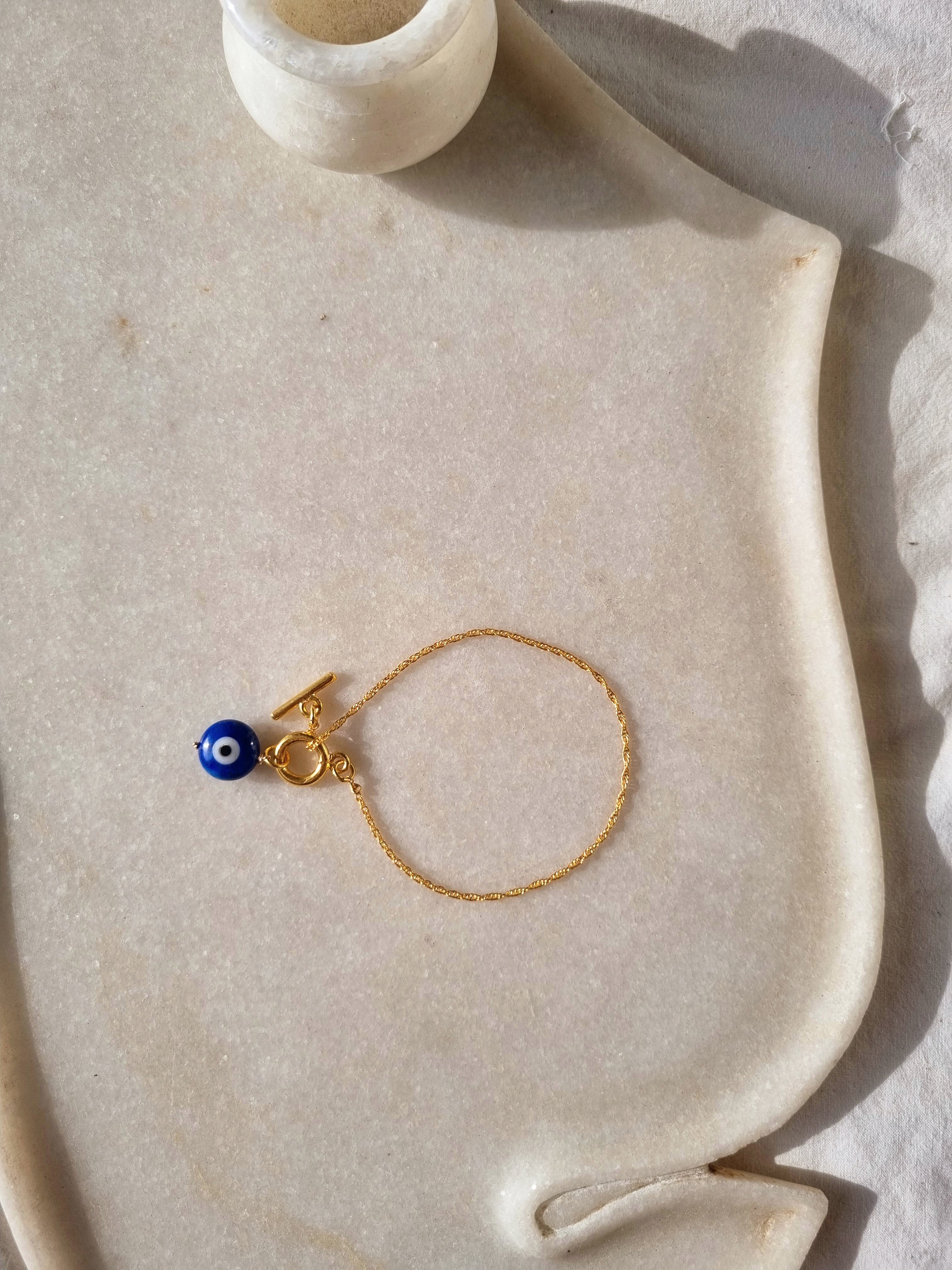 vedana - Lapis Lazuli Evil Eye Toggle Bracelet