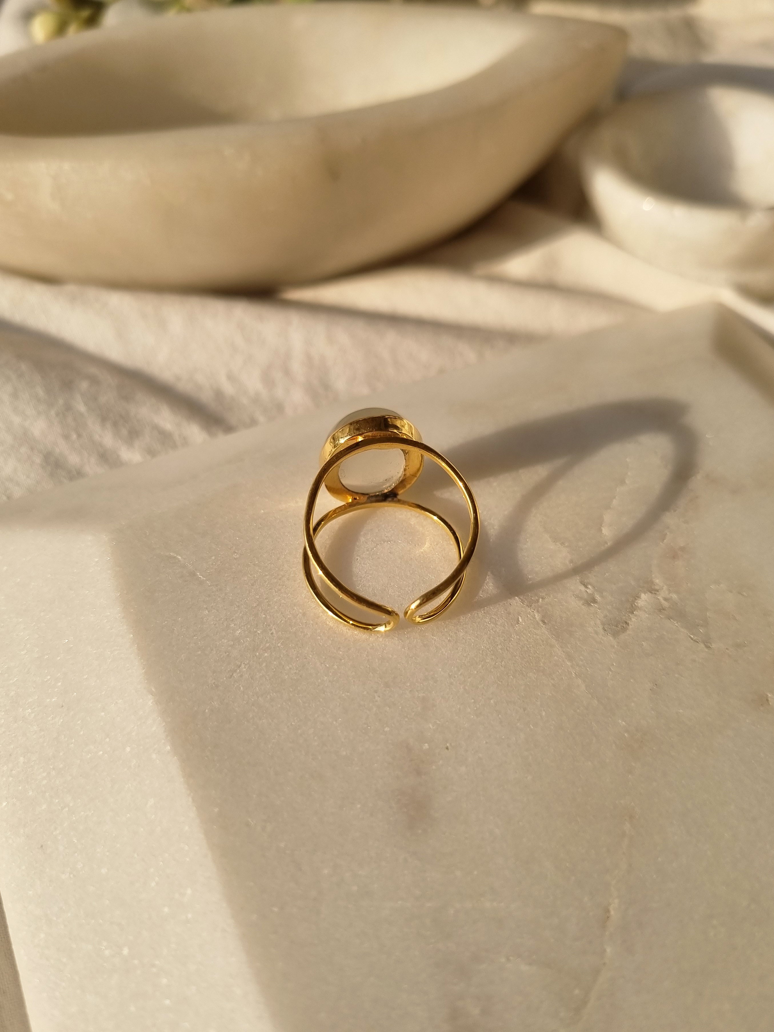 olivia - White Moonstone Ring
