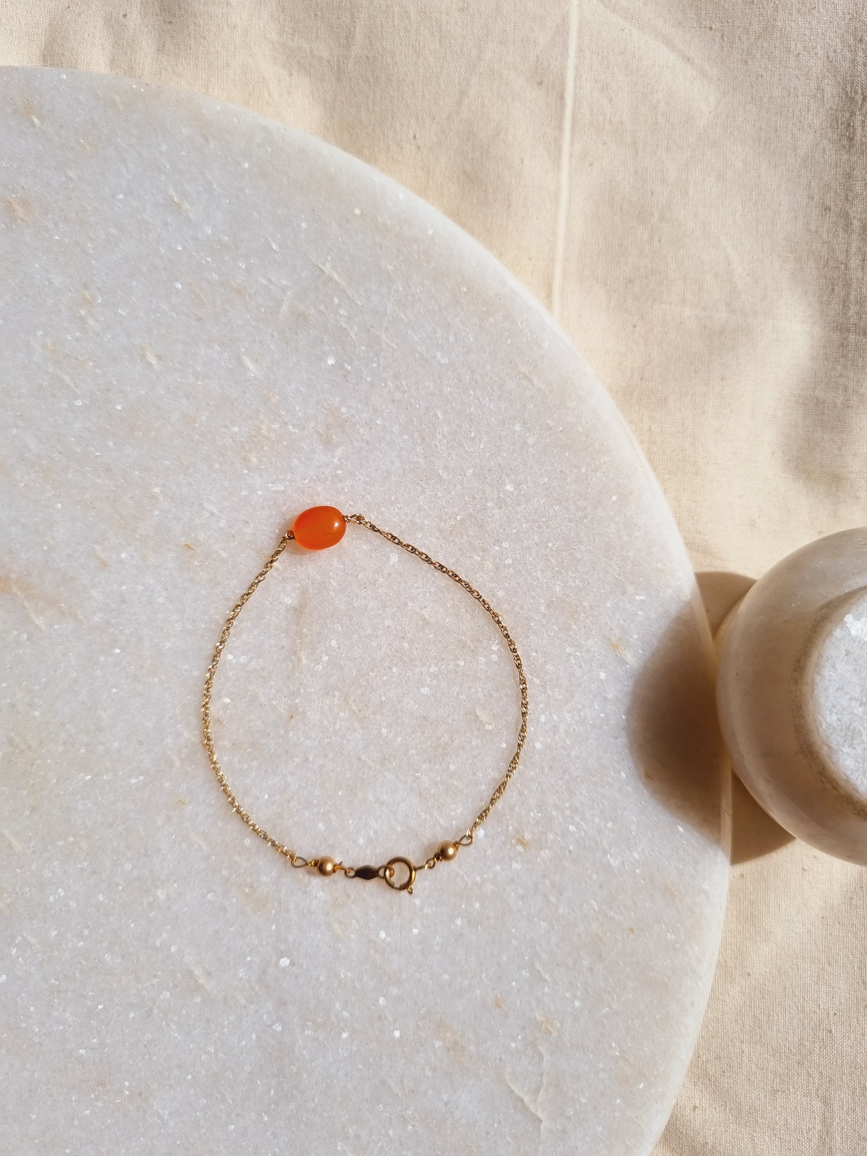 kesya - Carnelian Oval Bracelet