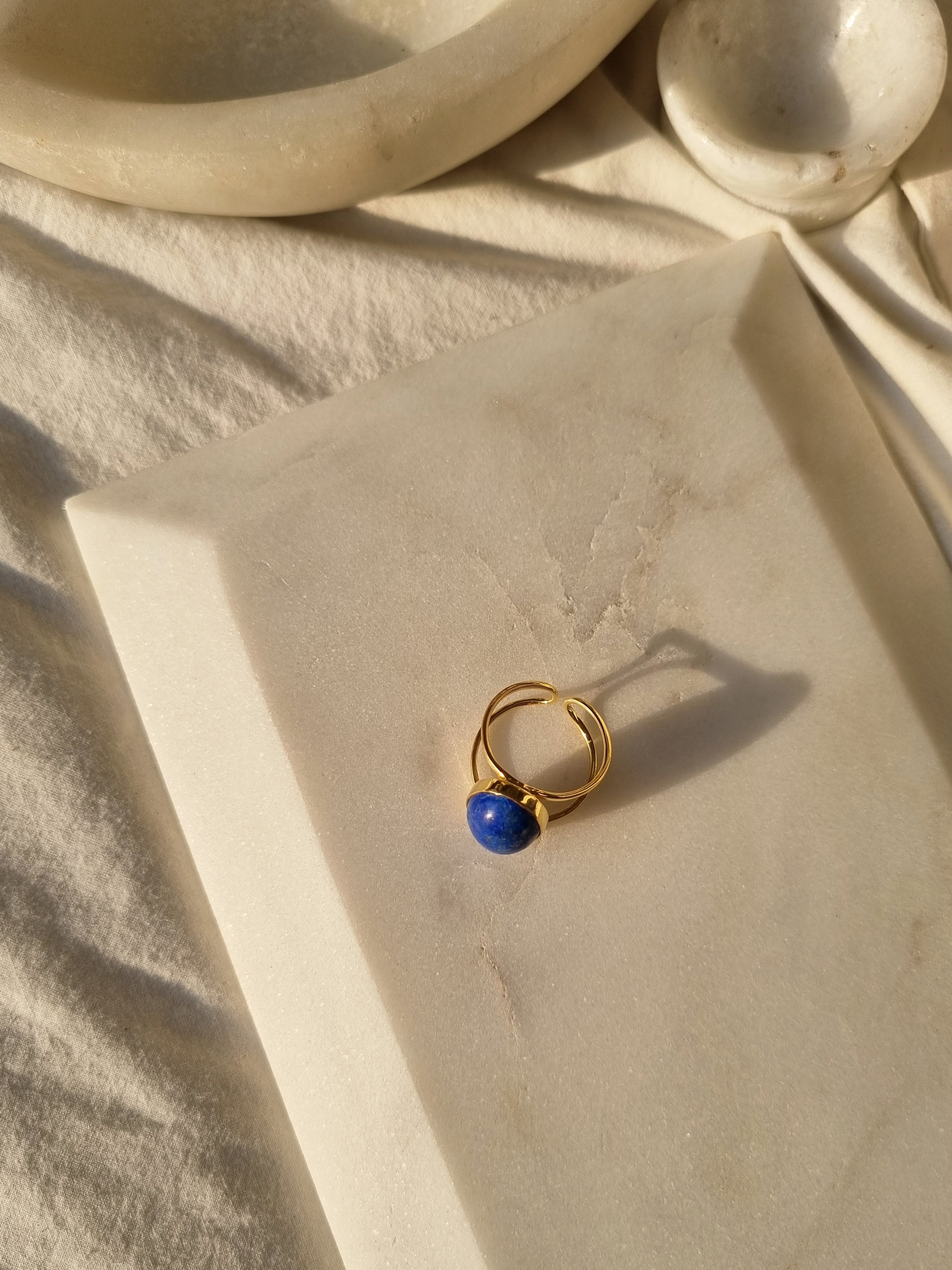 olivia - Lapis Lazuli Ring
