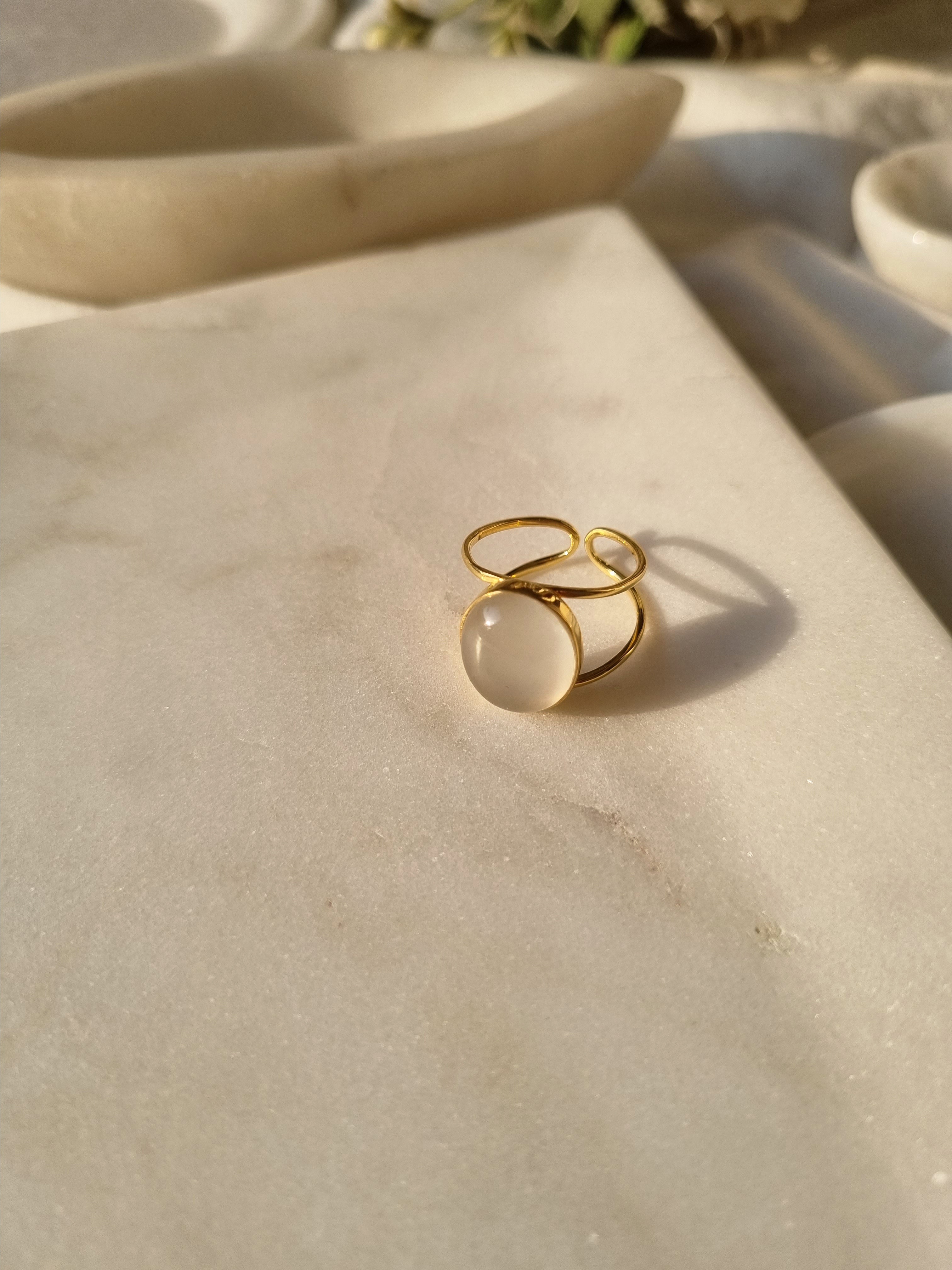 vartha - White Moonstone Olivia Ring
