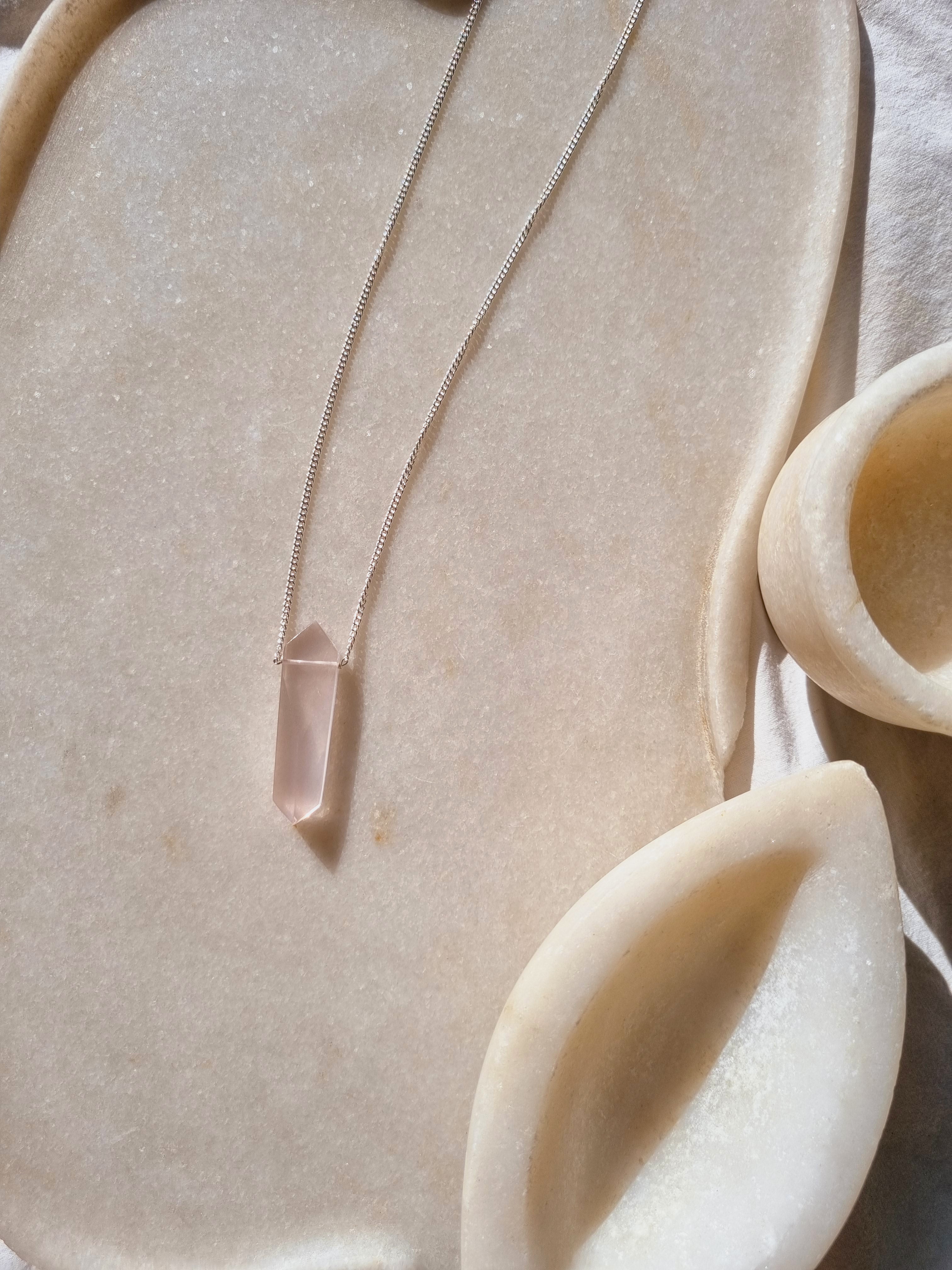 vaktra - Rose quartz Men's Bullet Pendant