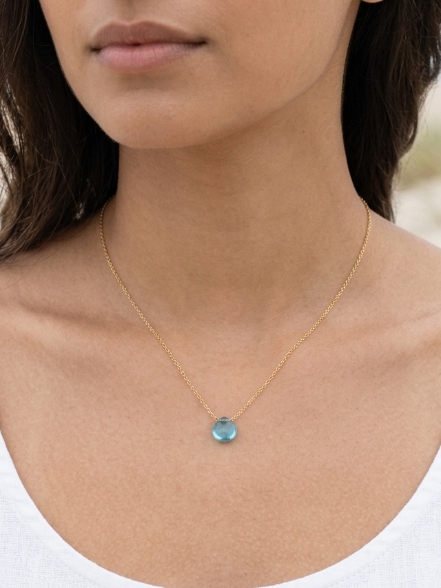 sete - Apatite Heart Shaped Drop Pendant
