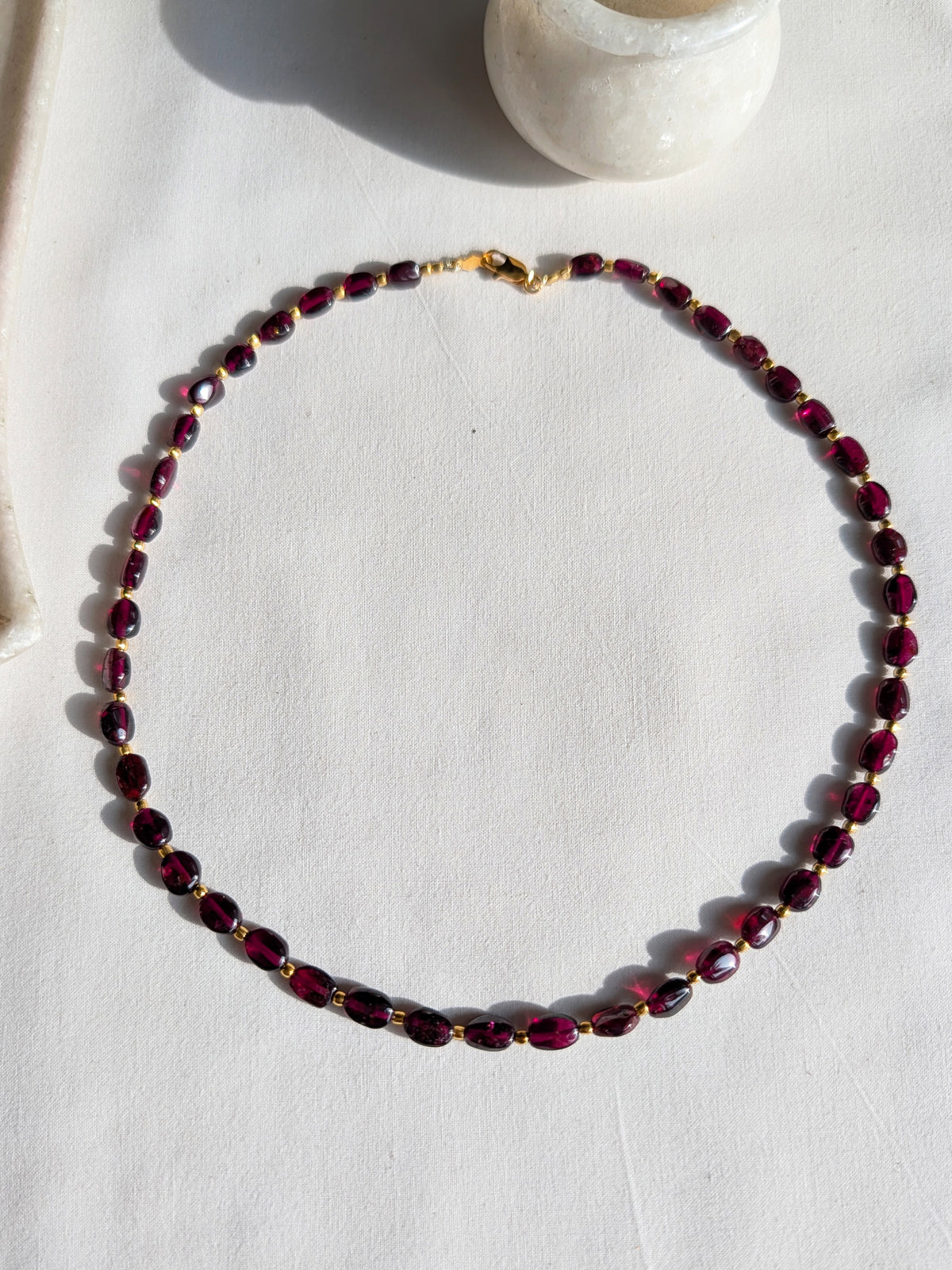 kirat - Garnet Oval Choker