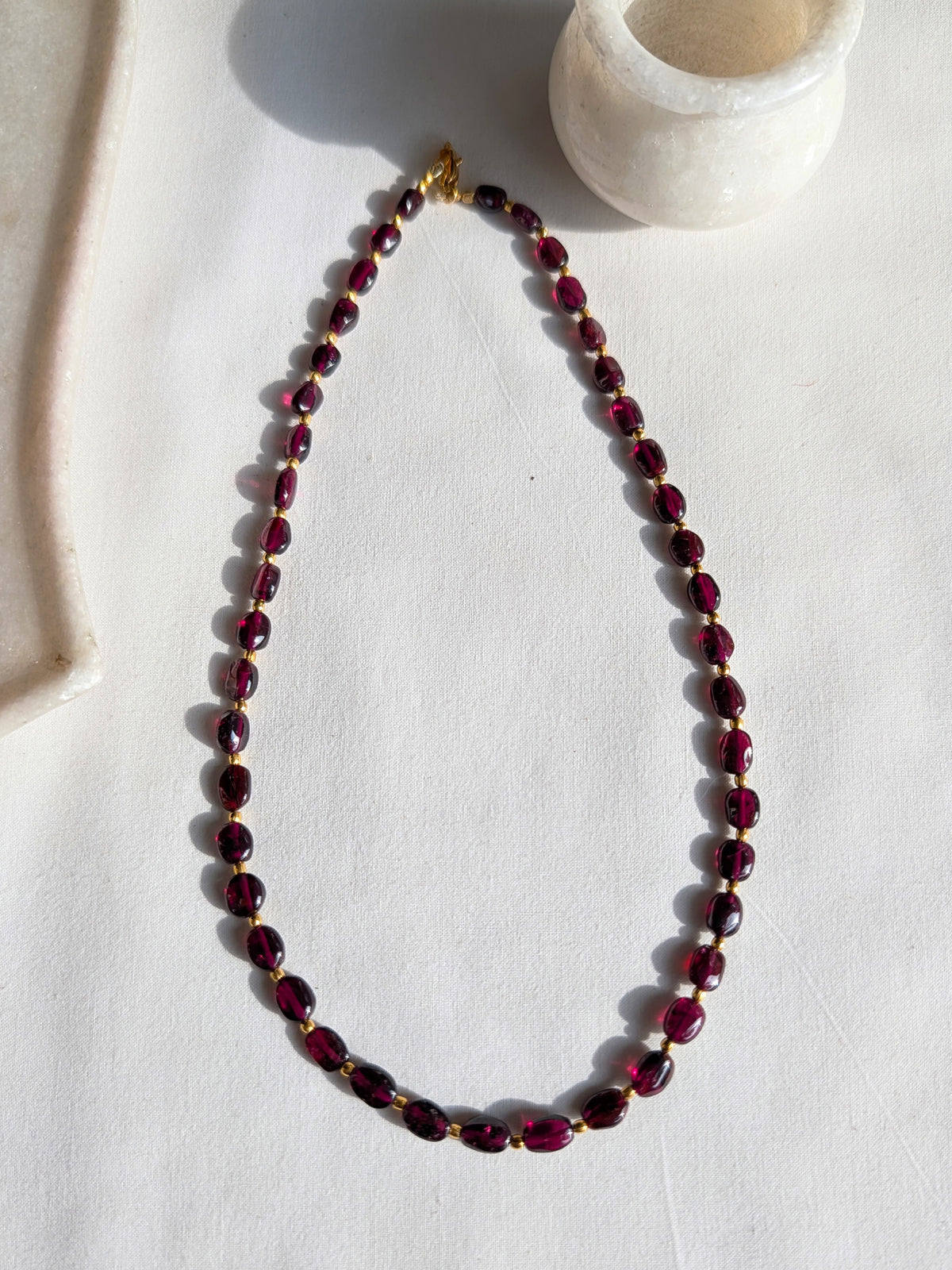 kirat - Garnet Oval Choker