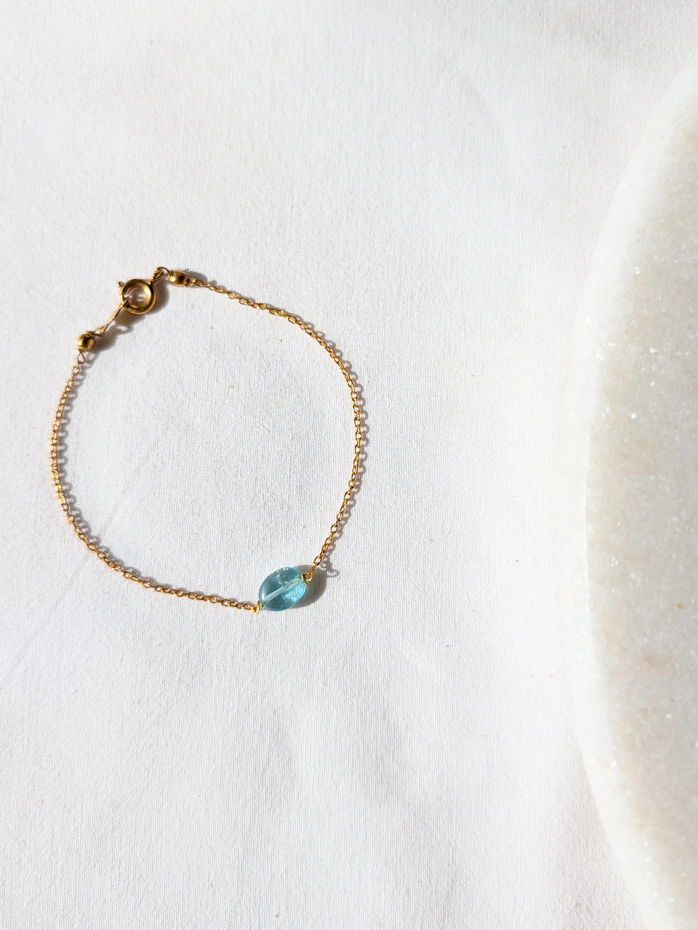 kesya - Apatite Oval Bracelet