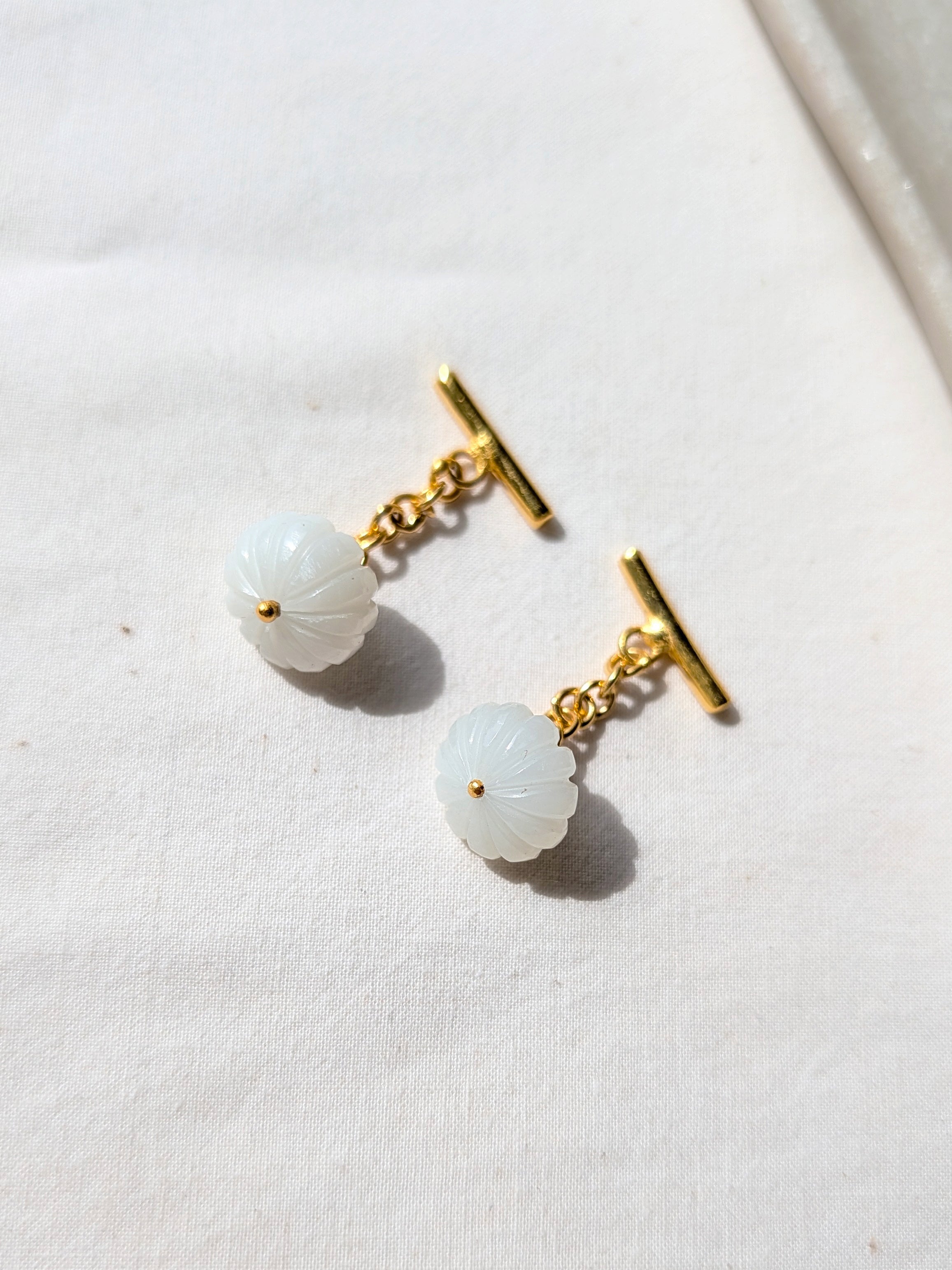 naura - White Moonstone Melon Chain Cufflinks