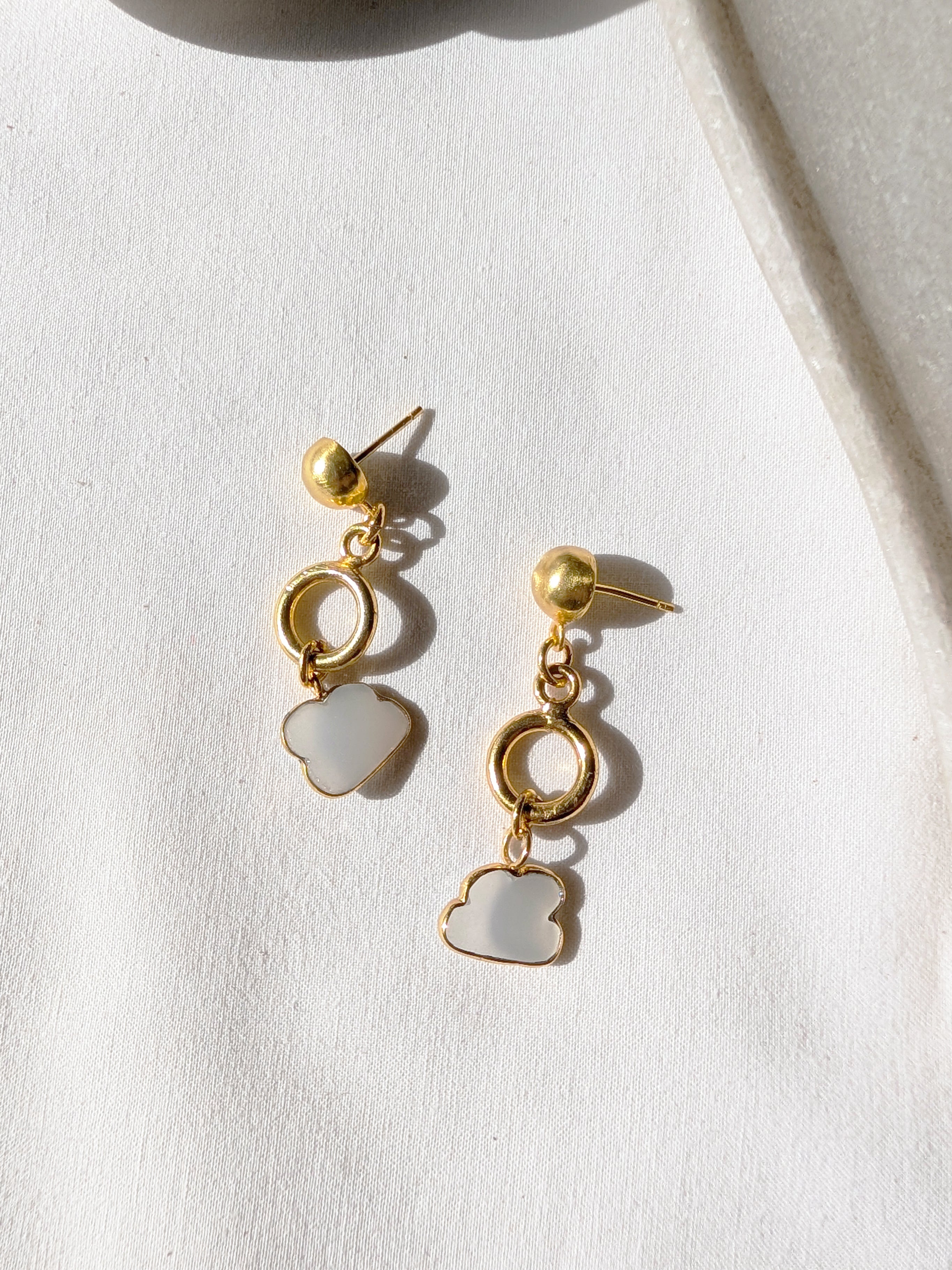 emegh - White Moonstone Cloud Stud Danglers