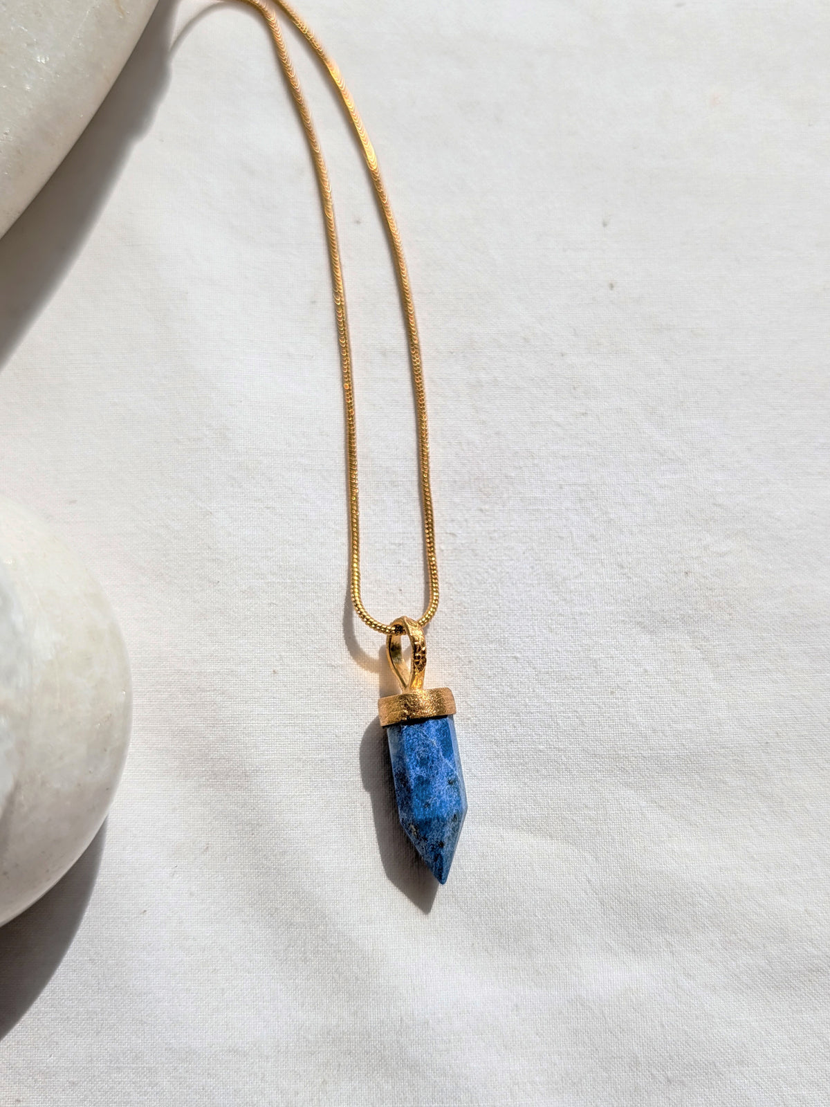 vita - Lapis Lazuli Men's Arrow Pendant