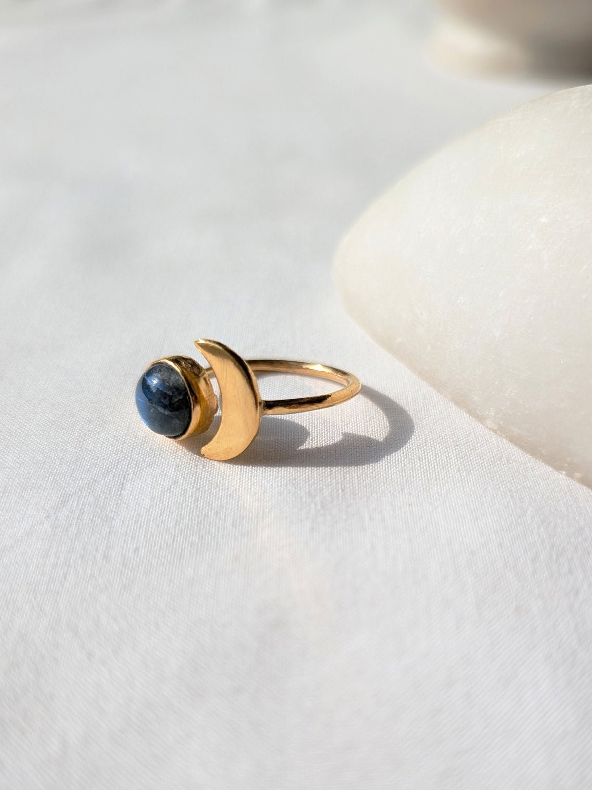 ika - Labradorite Sun n Moon Ring