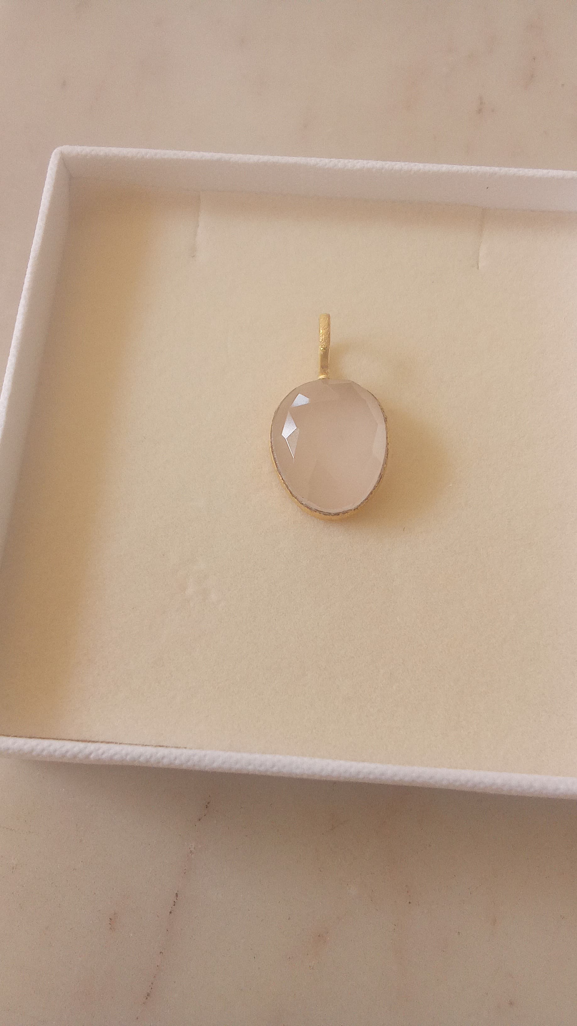 abhya - Rose Quartz Soul Pendant