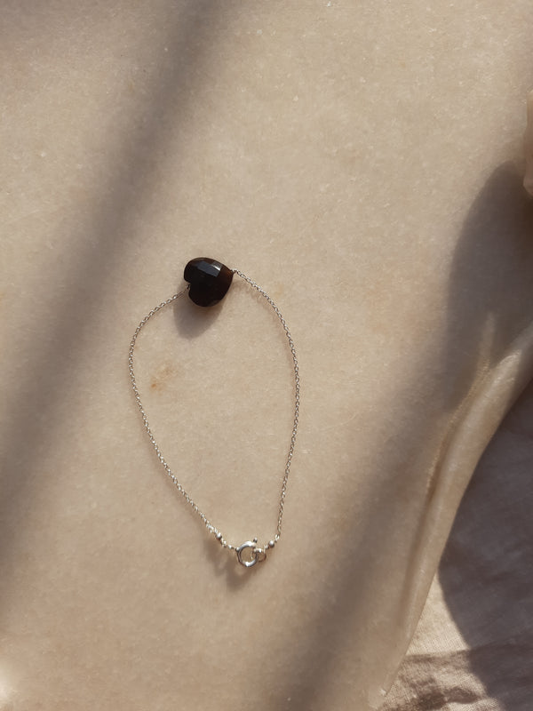 lava - Black Onyx Heart Bracelet